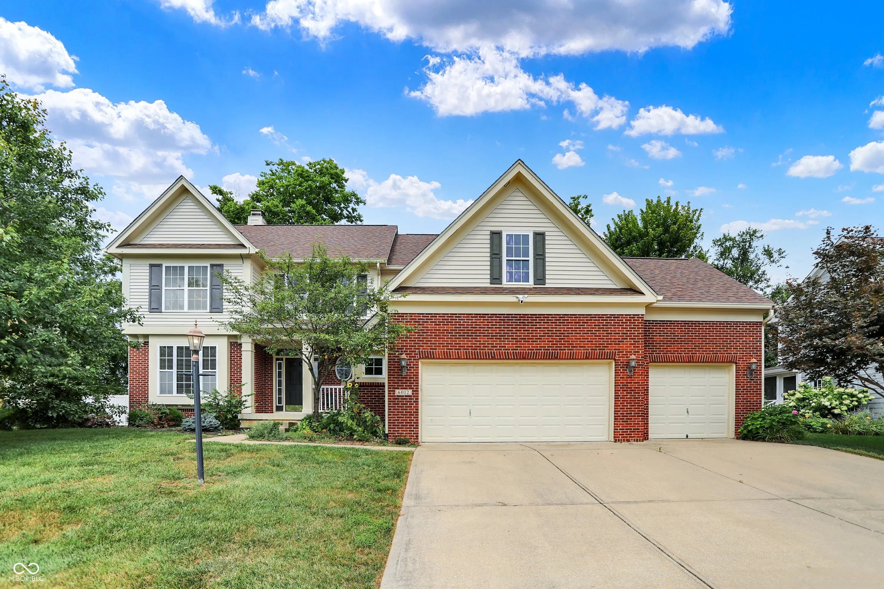 6012 Pine Bluff Drive, Avon