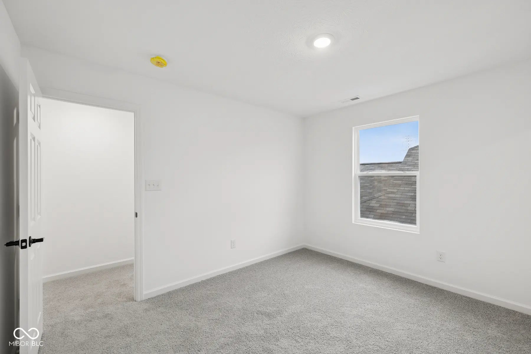 5215 Rolling Meadow Boulevard MLS 22057658 Belmont photo 1