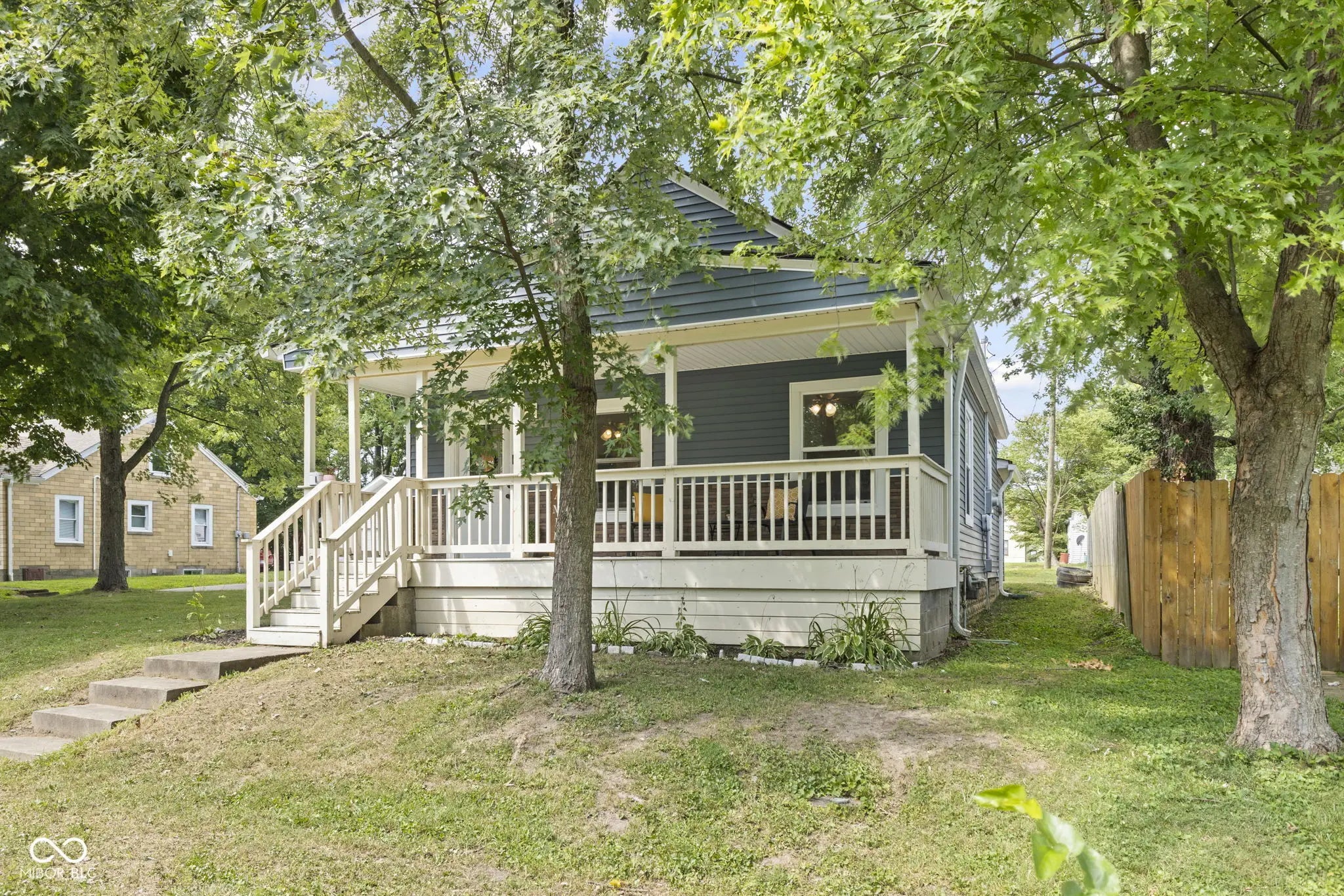 870 Yandes Street, Franklin