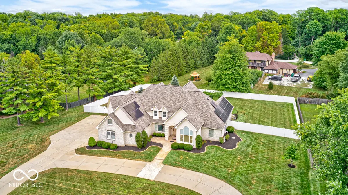 8101 Wellsbrook Drive, Indianapolis