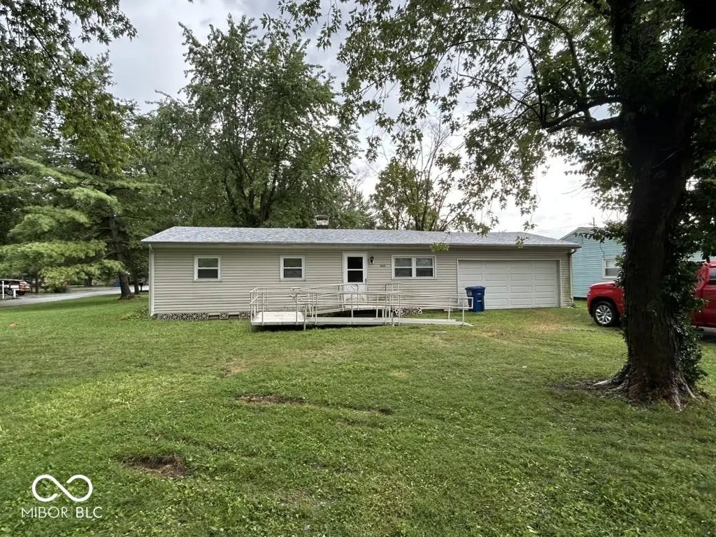Photo of 1688 Cardinal Lane Shelbyville, IN 46176