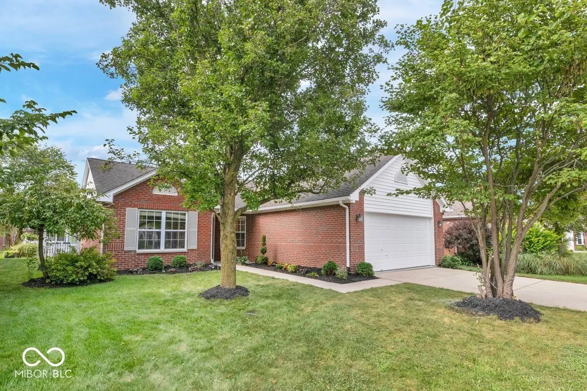 8437 Somerville Drive, Indianapolis