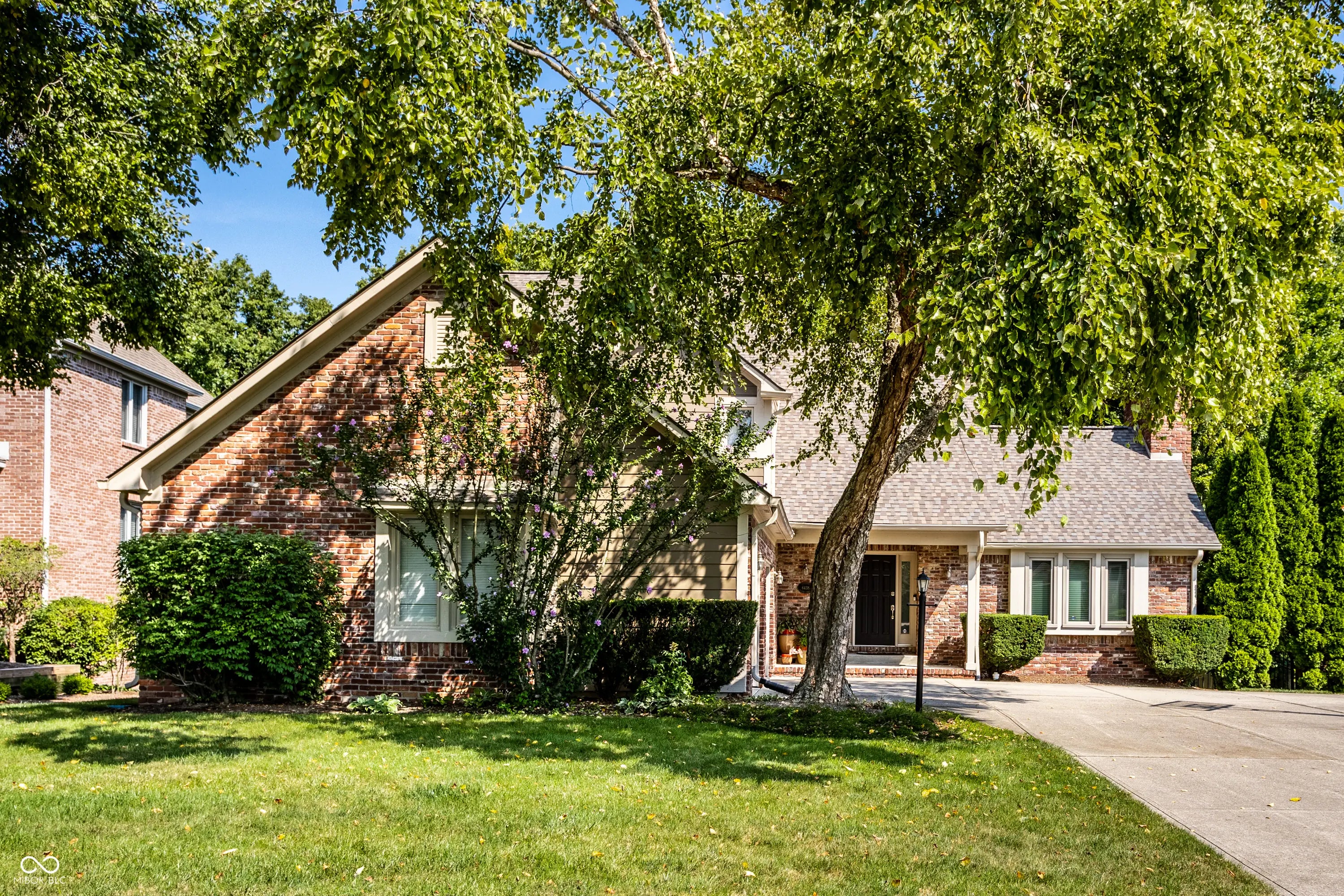 6438 Lakeside Woods Circle, Indianapolis