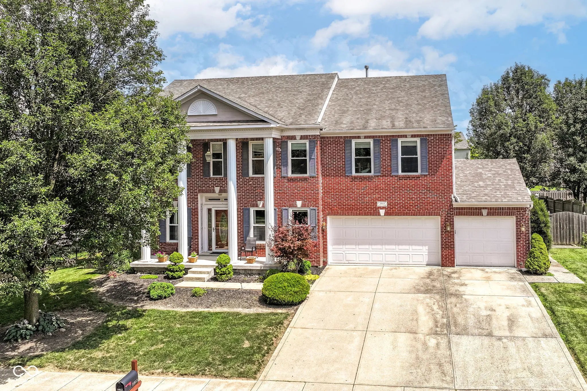 5813 Grandvista Drive, Indianapolis
