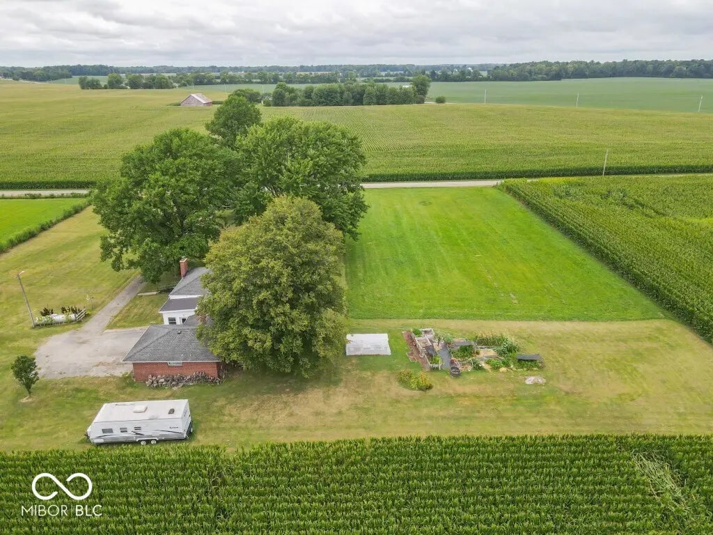 9853 W County Road 550 S MLS 22058114 No Subdivision photo 3