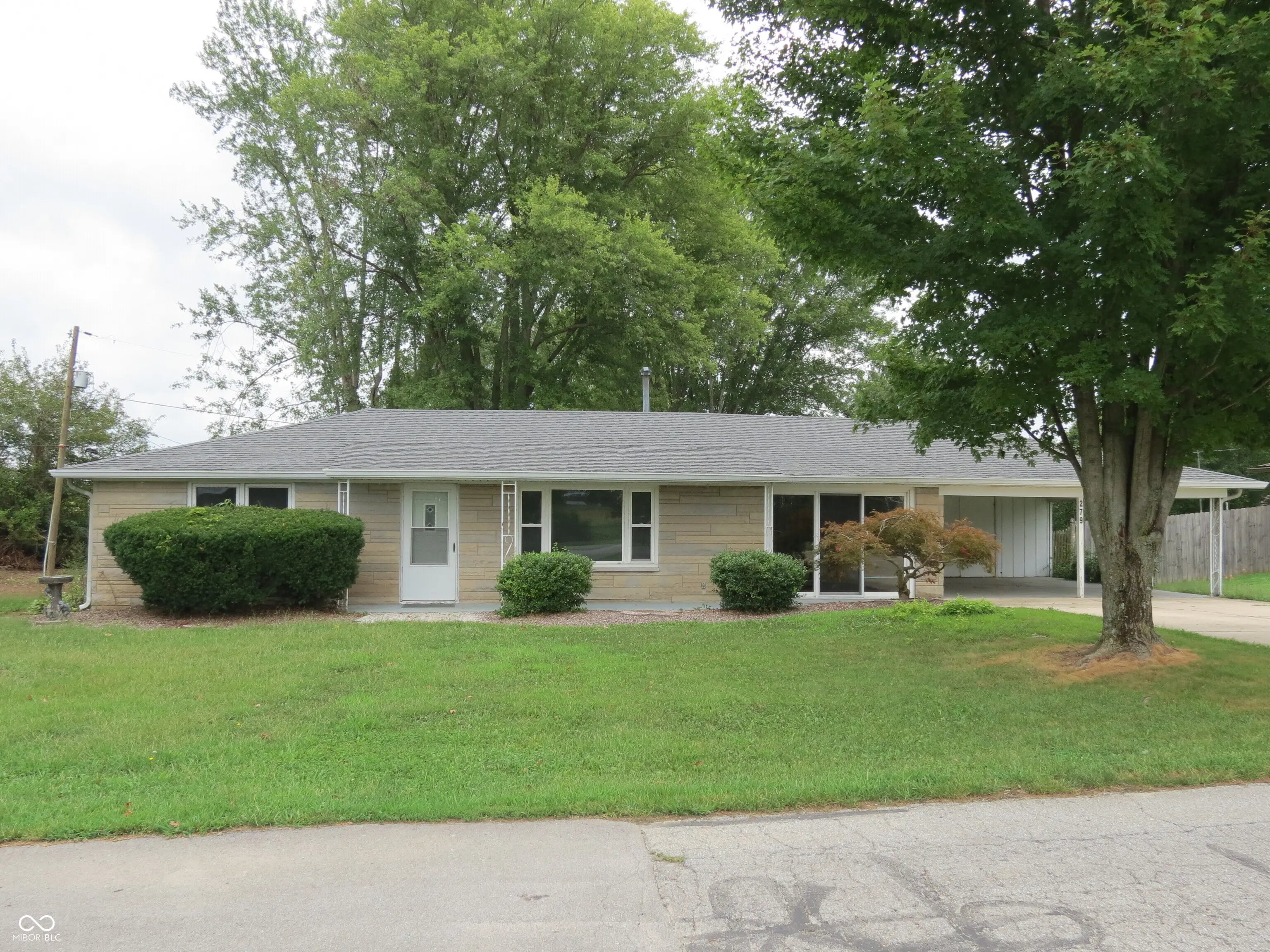 279 Arnold Street MLS 22058150 Zooks photo 3