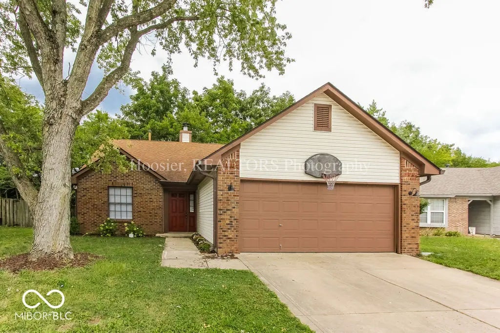 14610 Village Park E Drive, Carmel