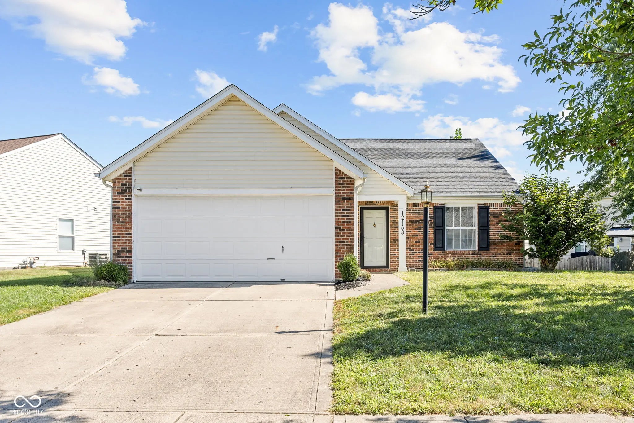 12163 Split Granite Drive, Fishers