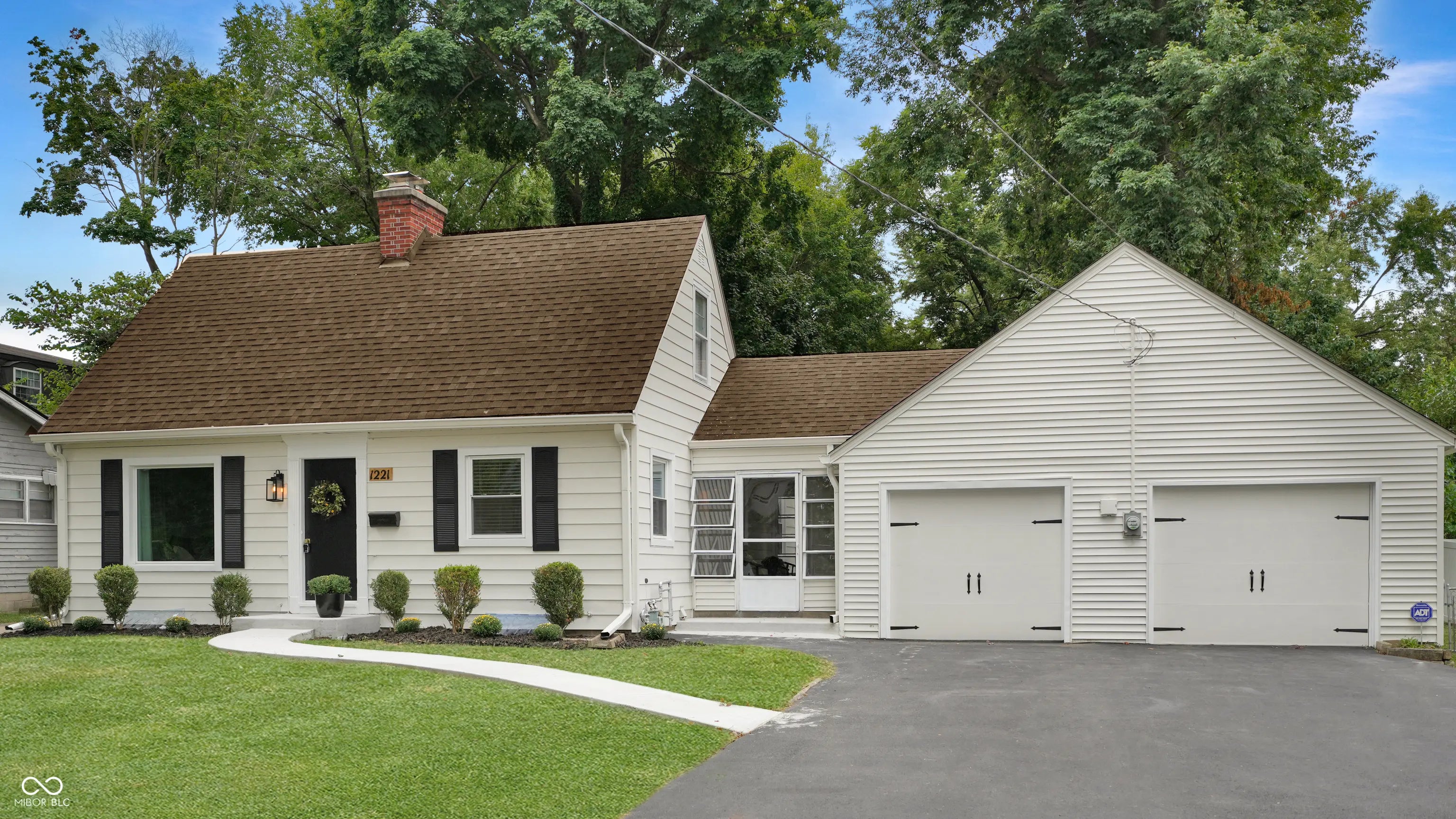 1221 E 52nd Street, Indianapolis