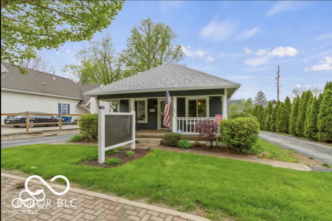 720 N Rangeline Road, Carmel