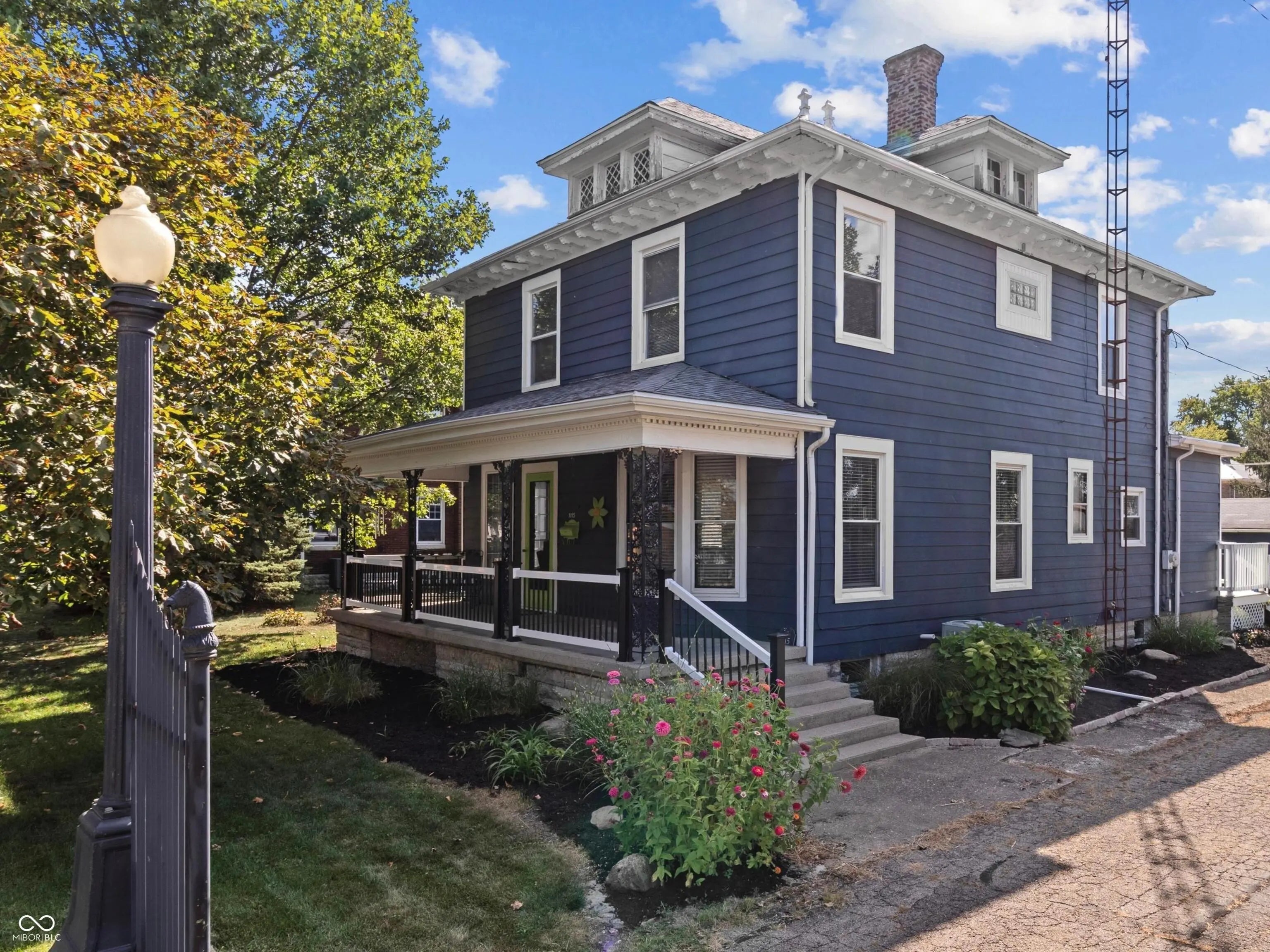 1115 N Main Street MLS 22058444 T Abercrombies photo 1