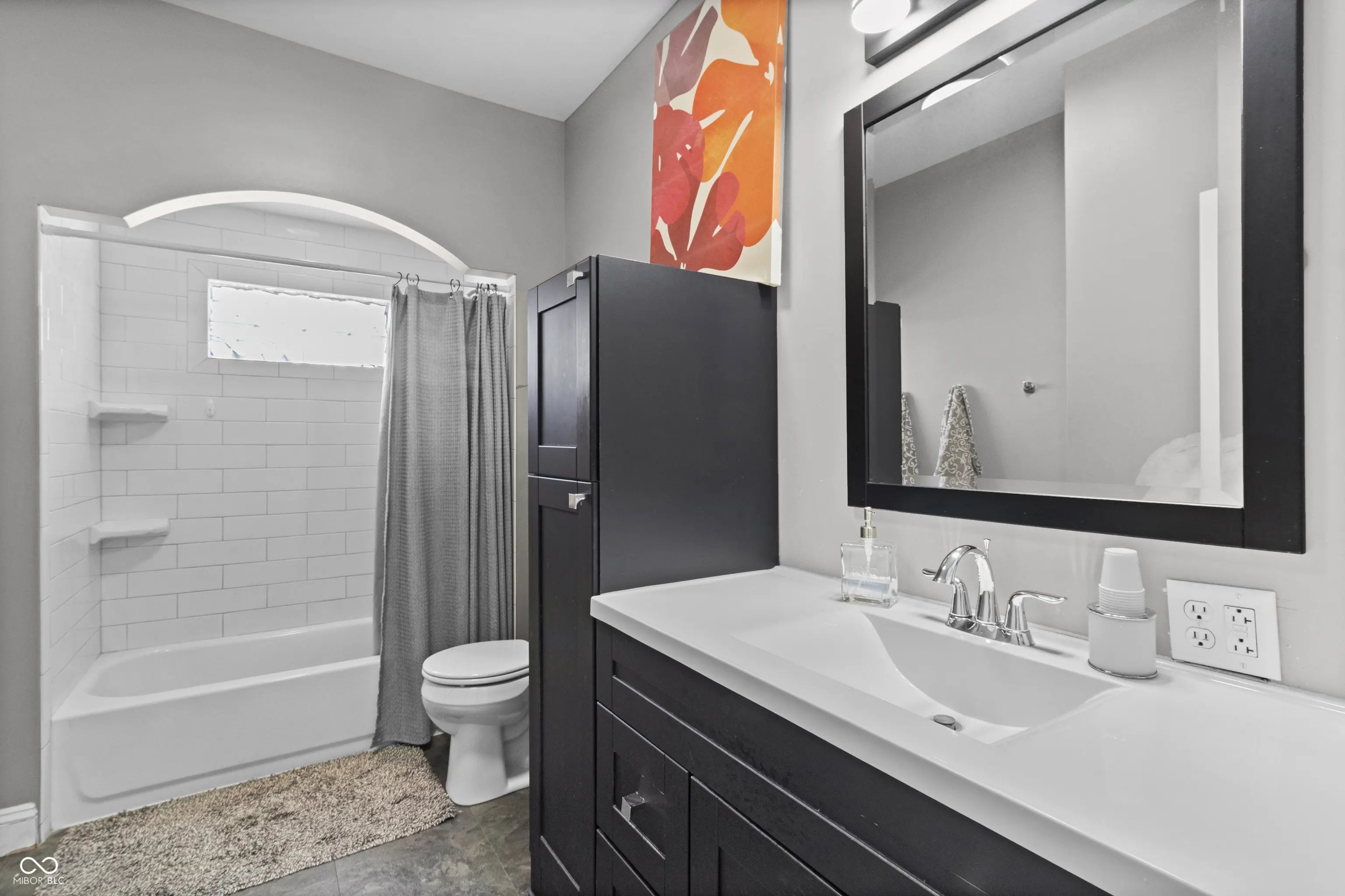 1115 N Main Street MLS 22058444 T Abercrombies photo 19