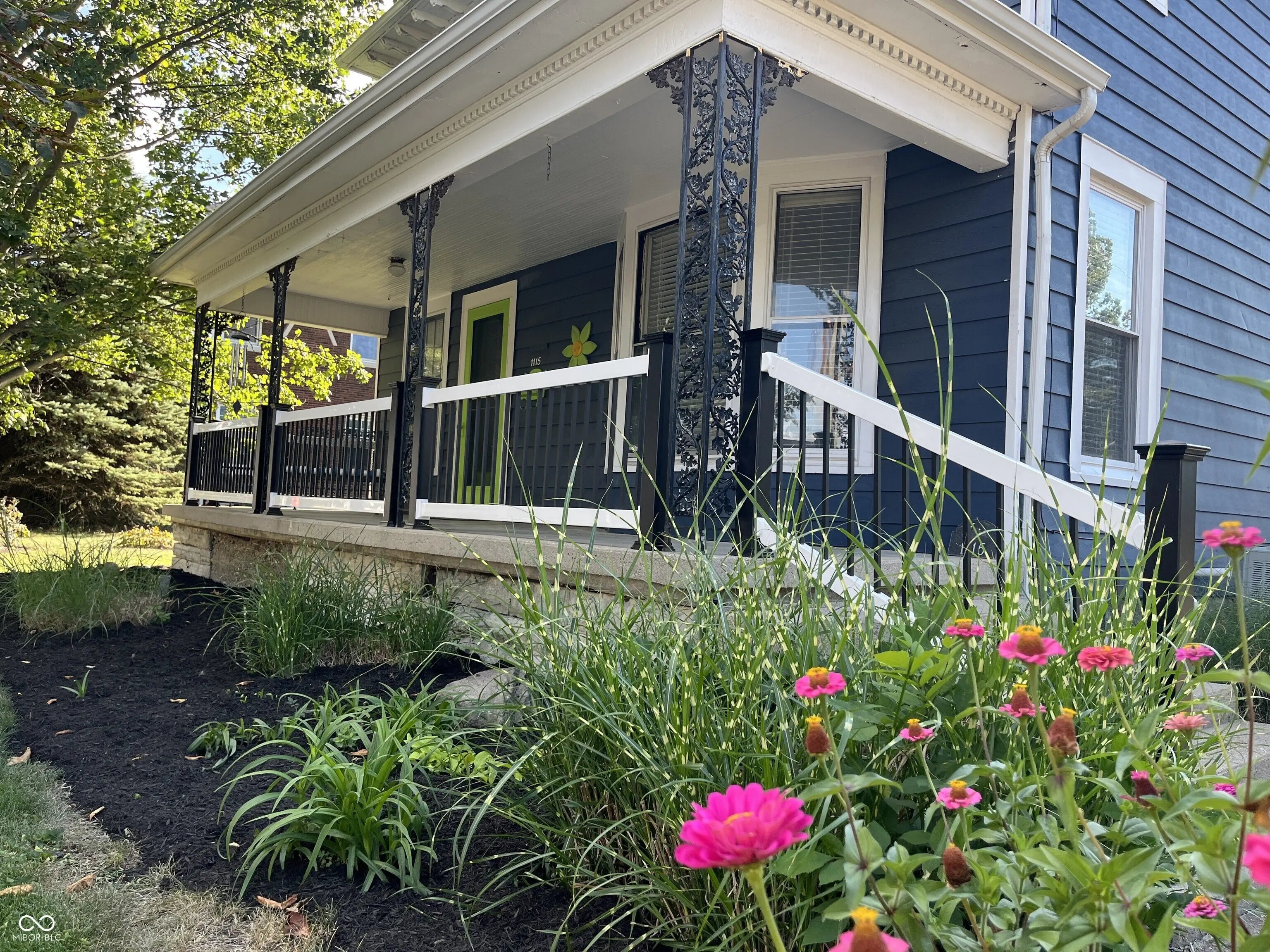 1115 N Main Street MLS 22058444 T Abercrombies photo 2