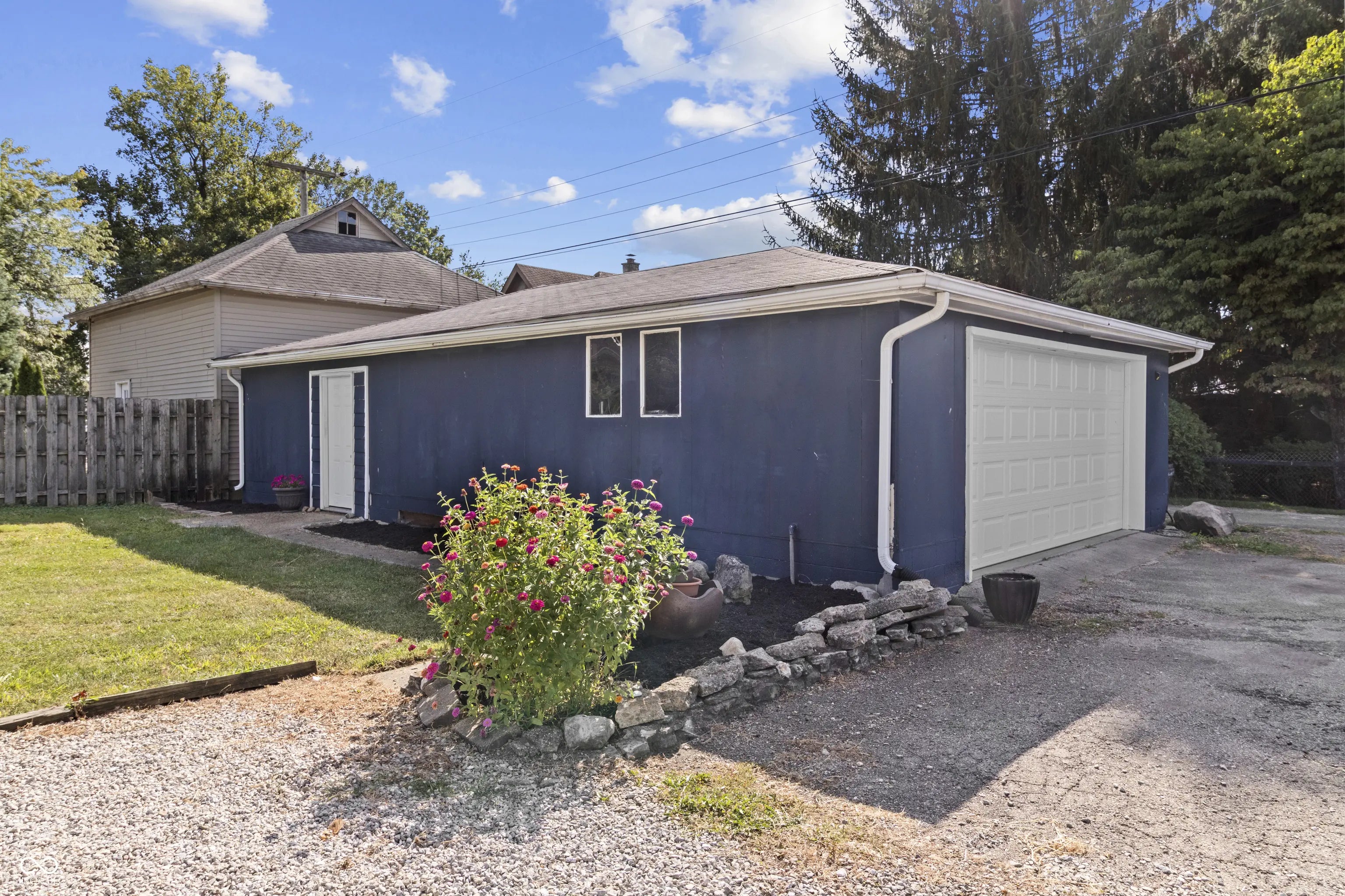 1115 N Main Street MLS 22058444 T Abercrombies photo 29