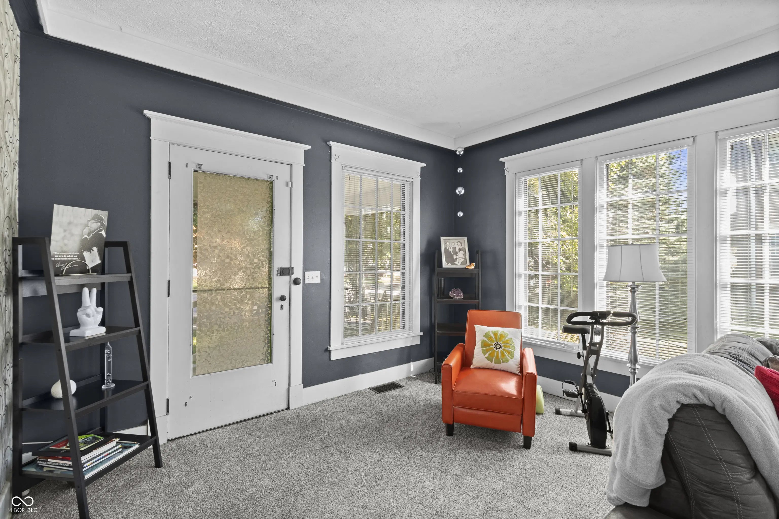 1115 N Main Street MLS 22058444 T Abercrombies photo 5