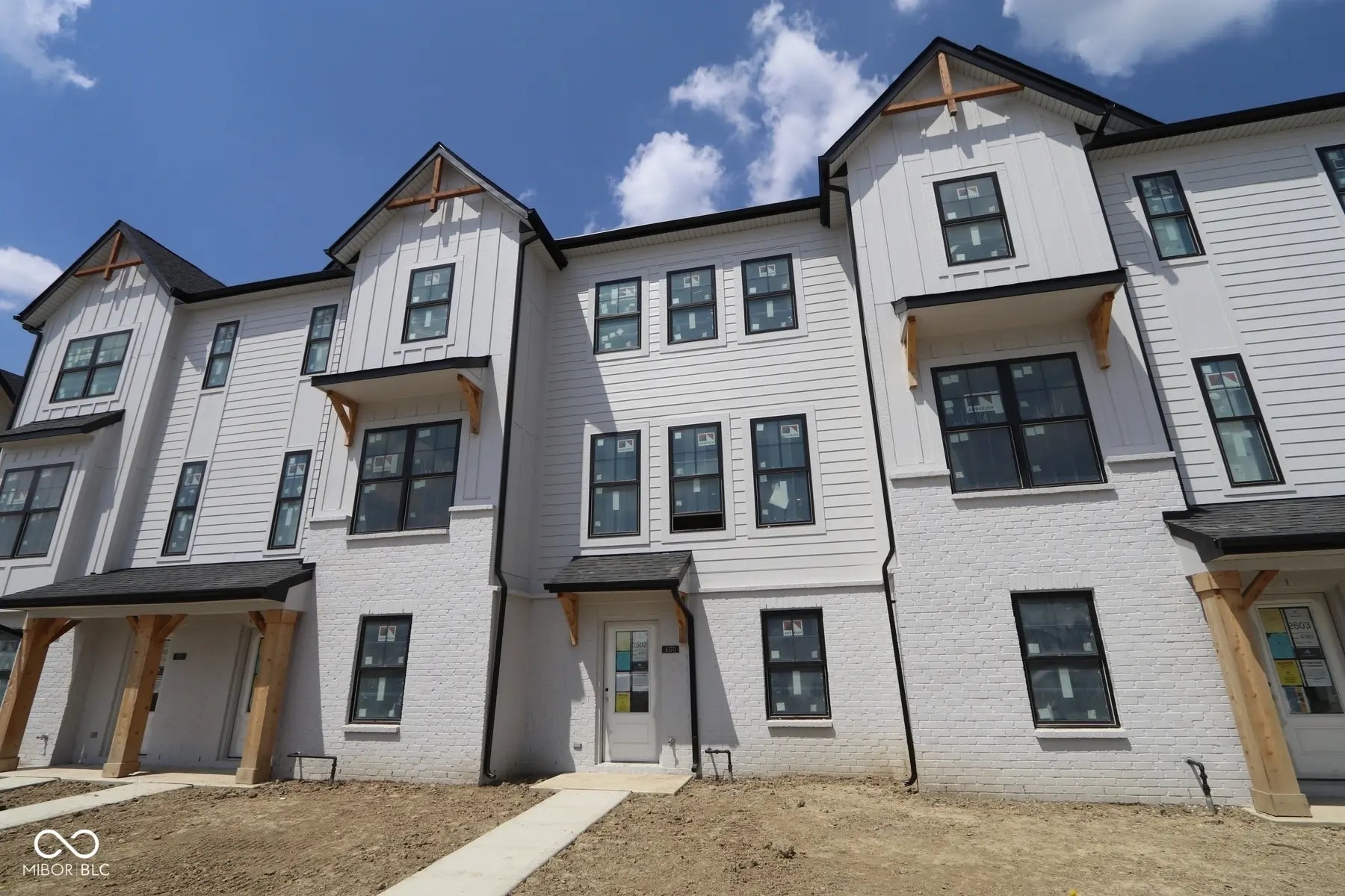 4370 Douro Trail, Westfield