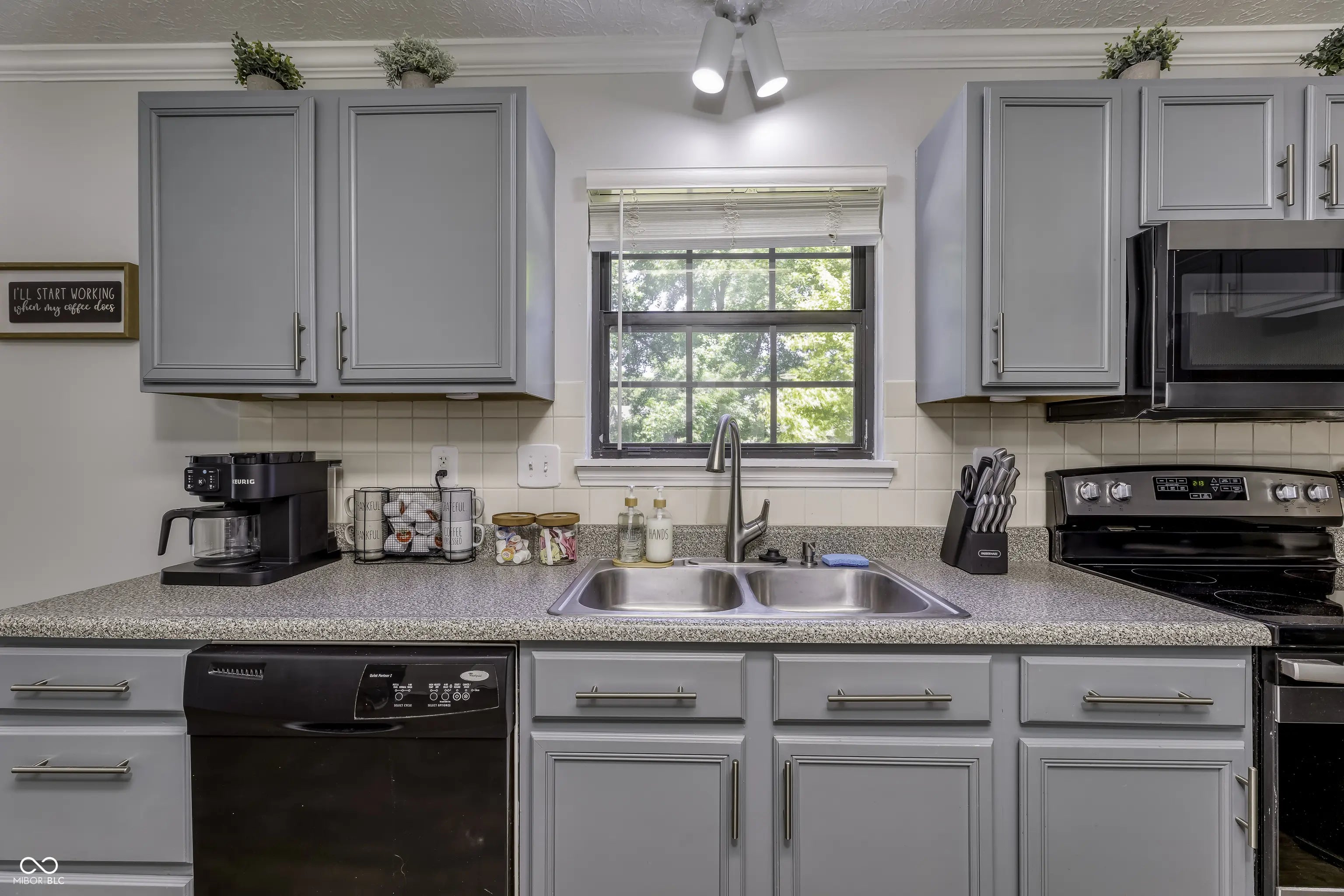 7703 Janel Court MLS 22058660 Southern Lakes Estate photo 9