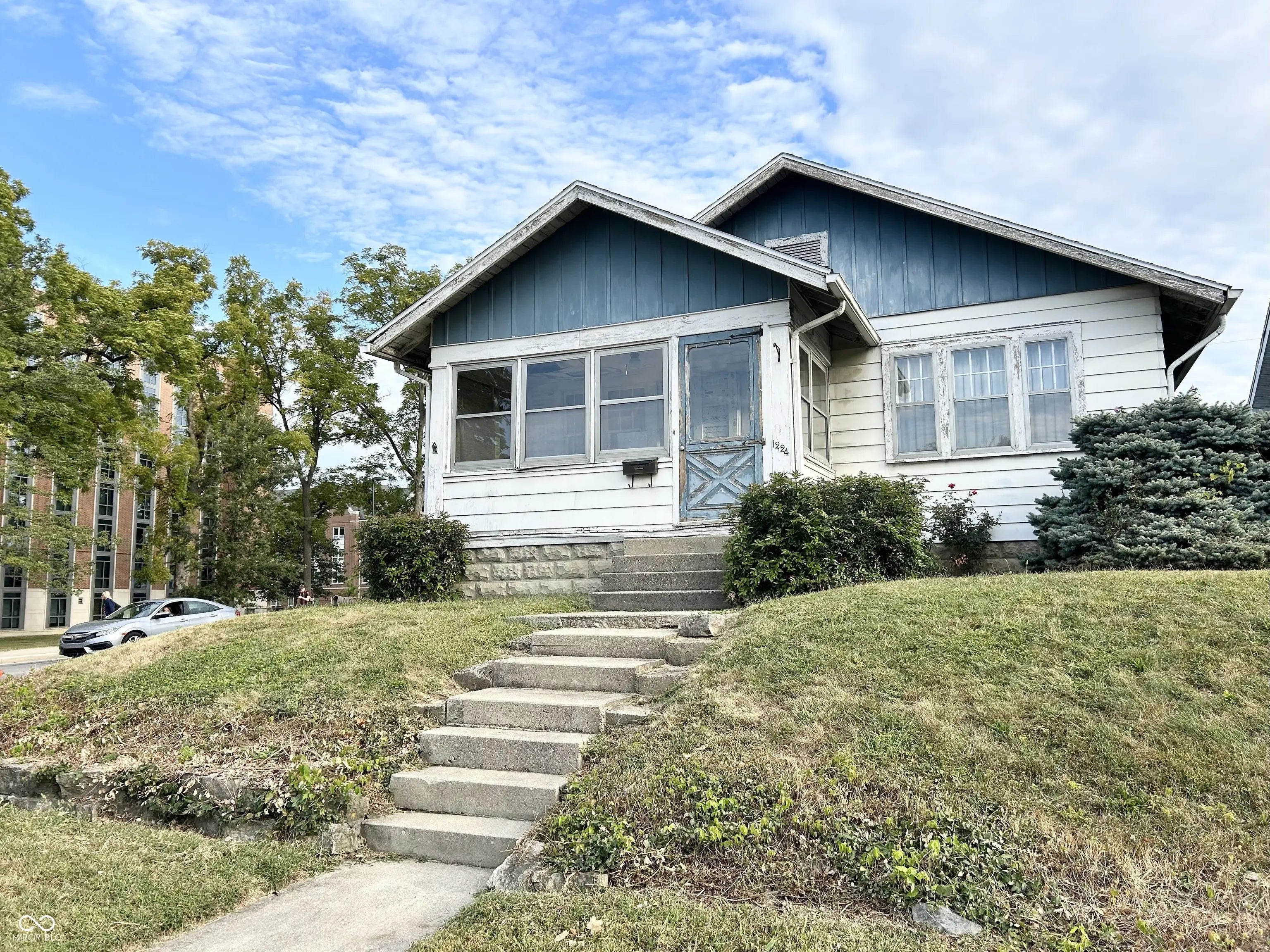 1224 W Carson Street, Muncie