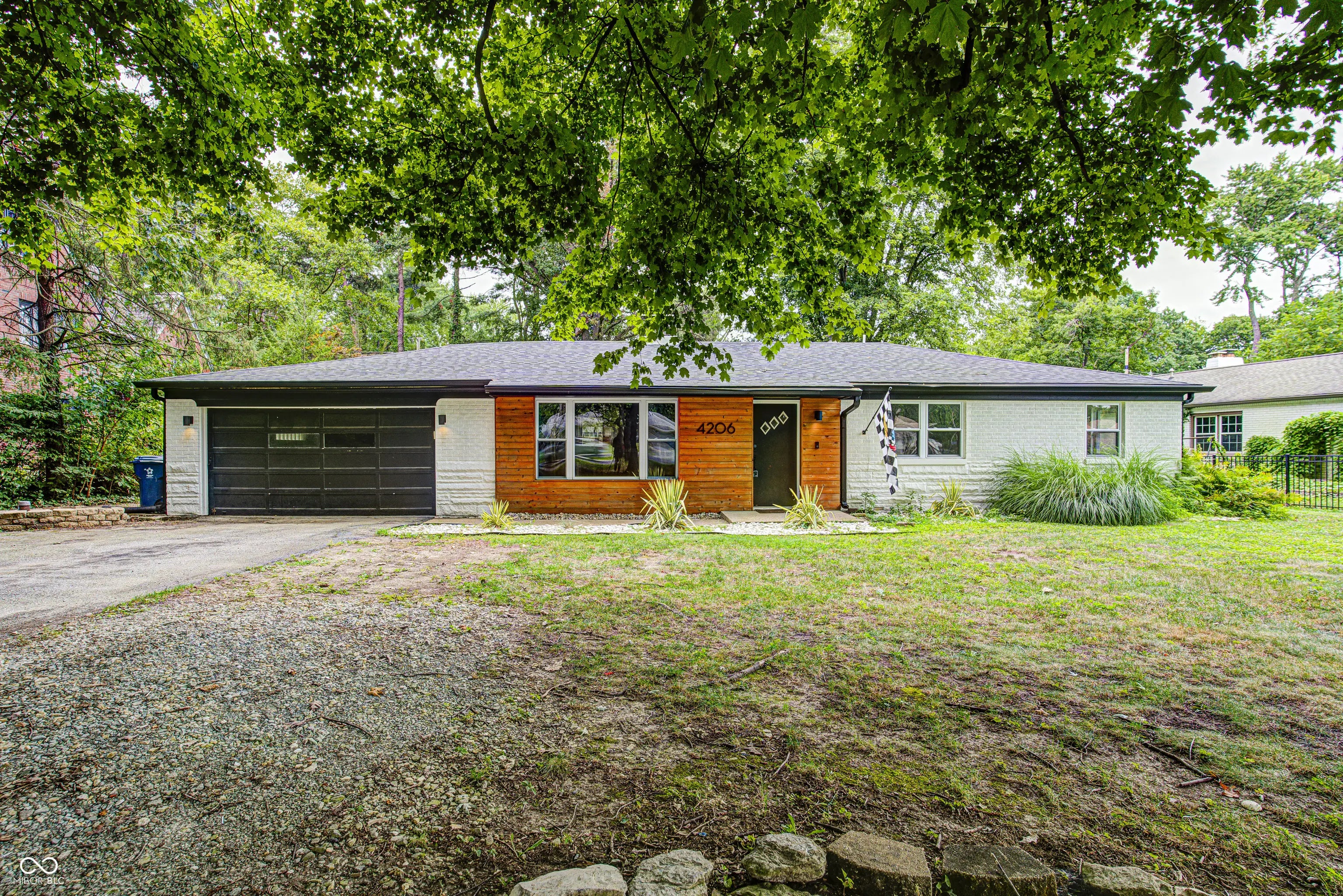 4206 W Kessler Blvd N Drive, Indianapolis