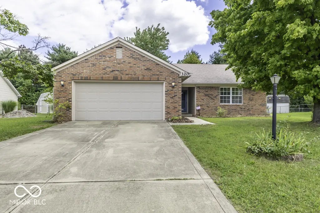 320 Southway Court, Bargersville