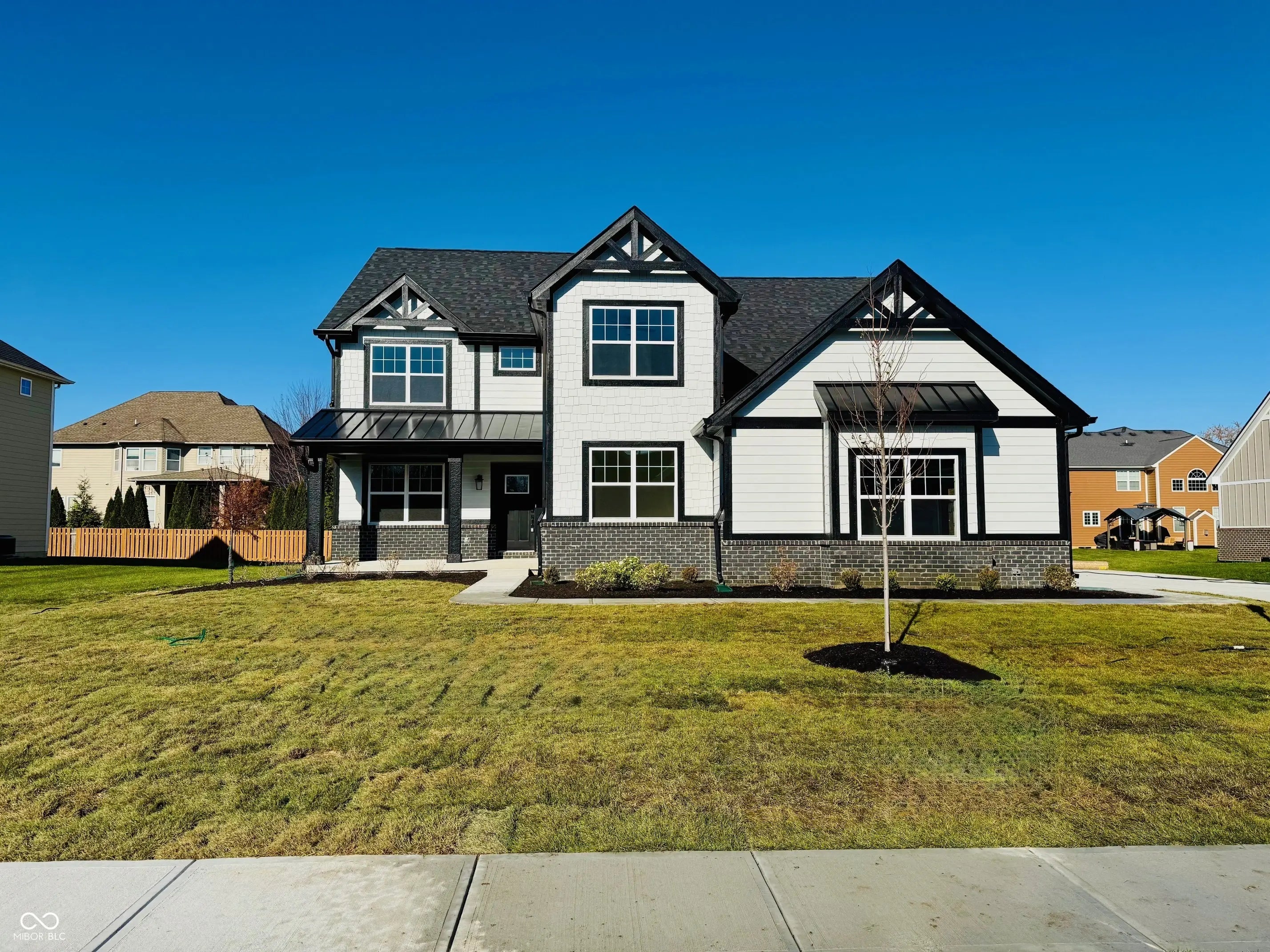 Photo of 6882 Linden Woods Drive Avon, IN 46123