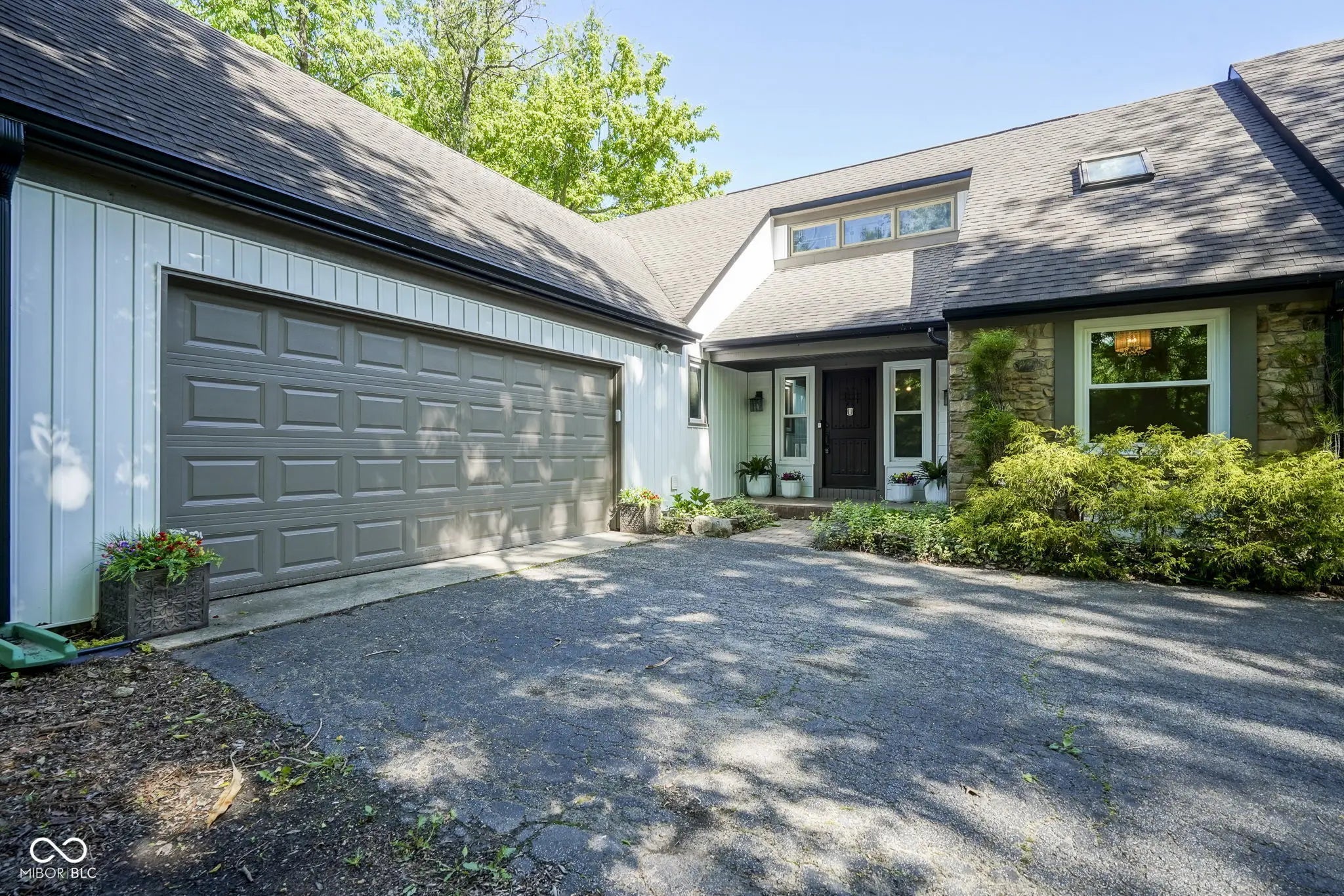 858 Cedar Wood, Carmel