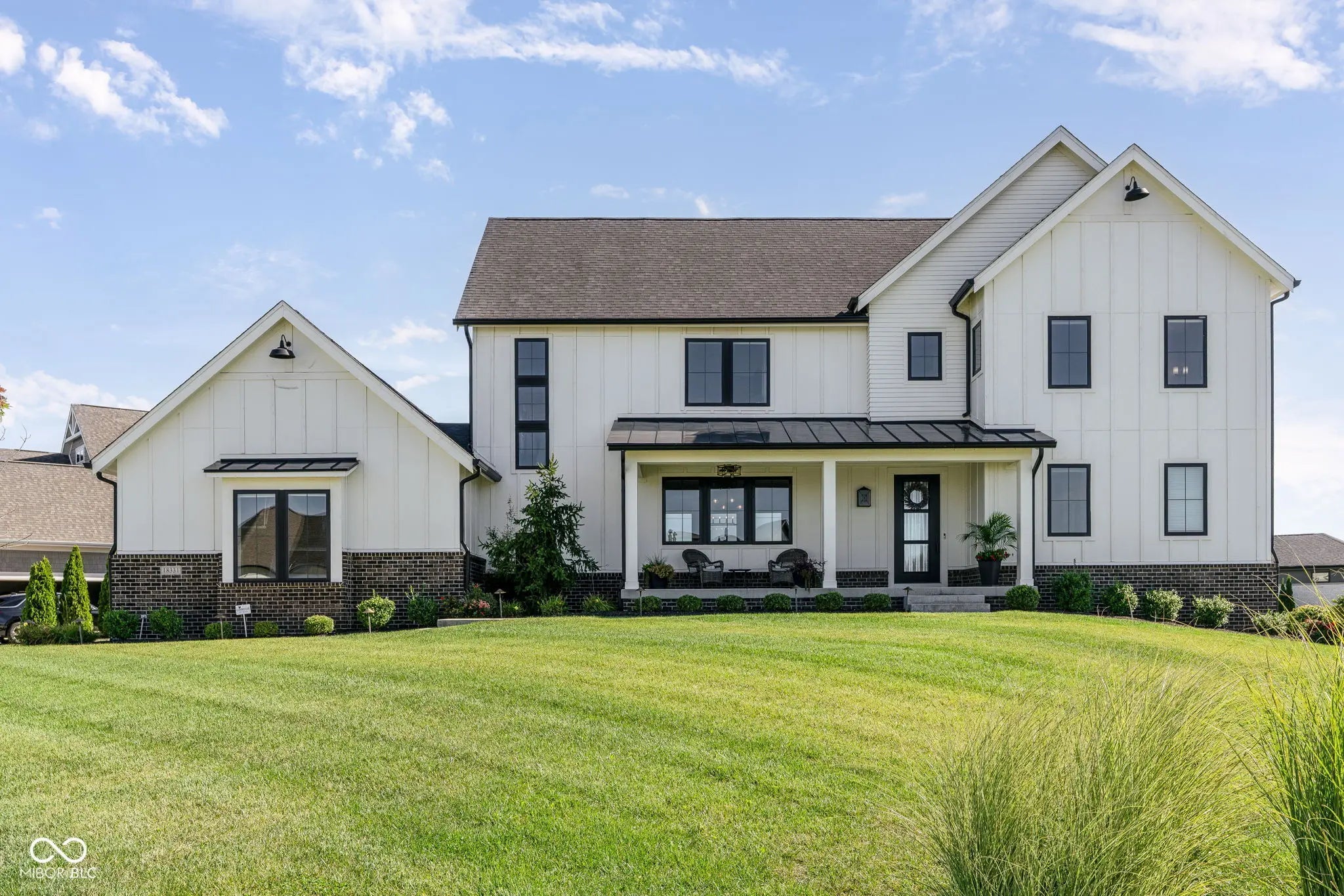 18331 Lakes End Court, Westfield