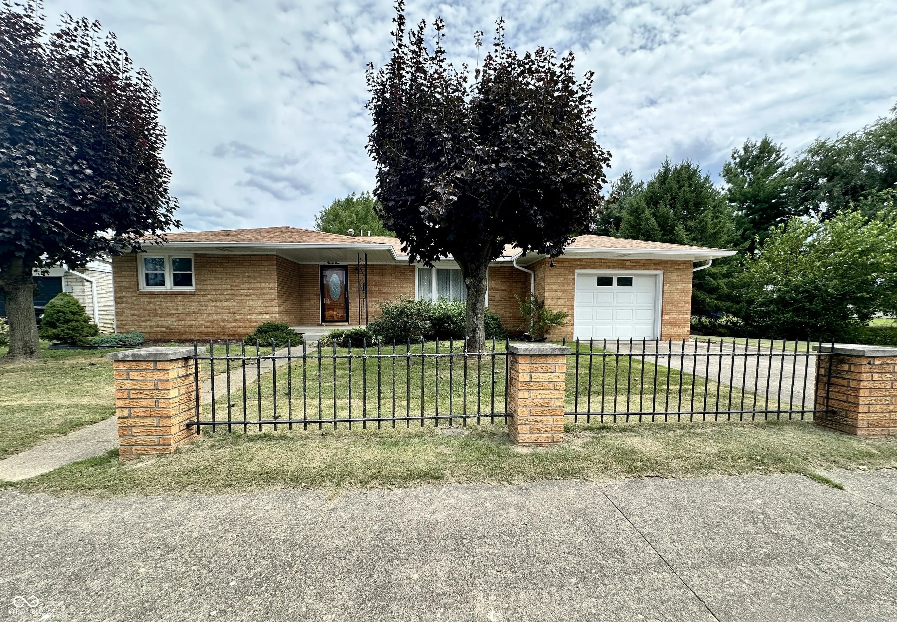 99 S 2nd Street, Martinsville