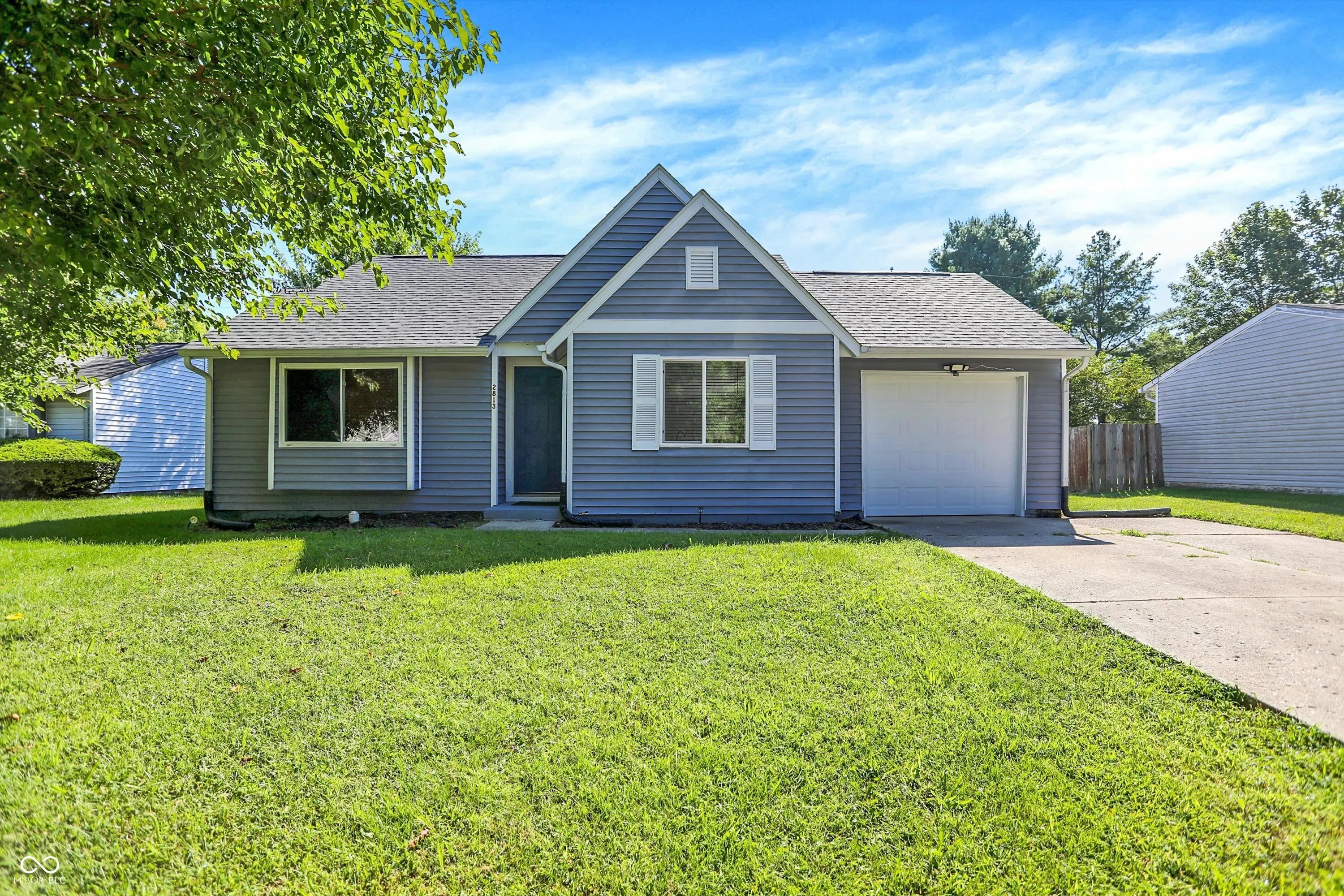 2813 Grassy Creek Drive, Indianapolis