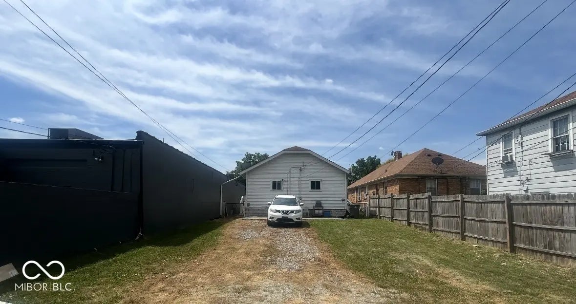 4214 E 10th Street MLS 22059029 No Subdivision photo 12