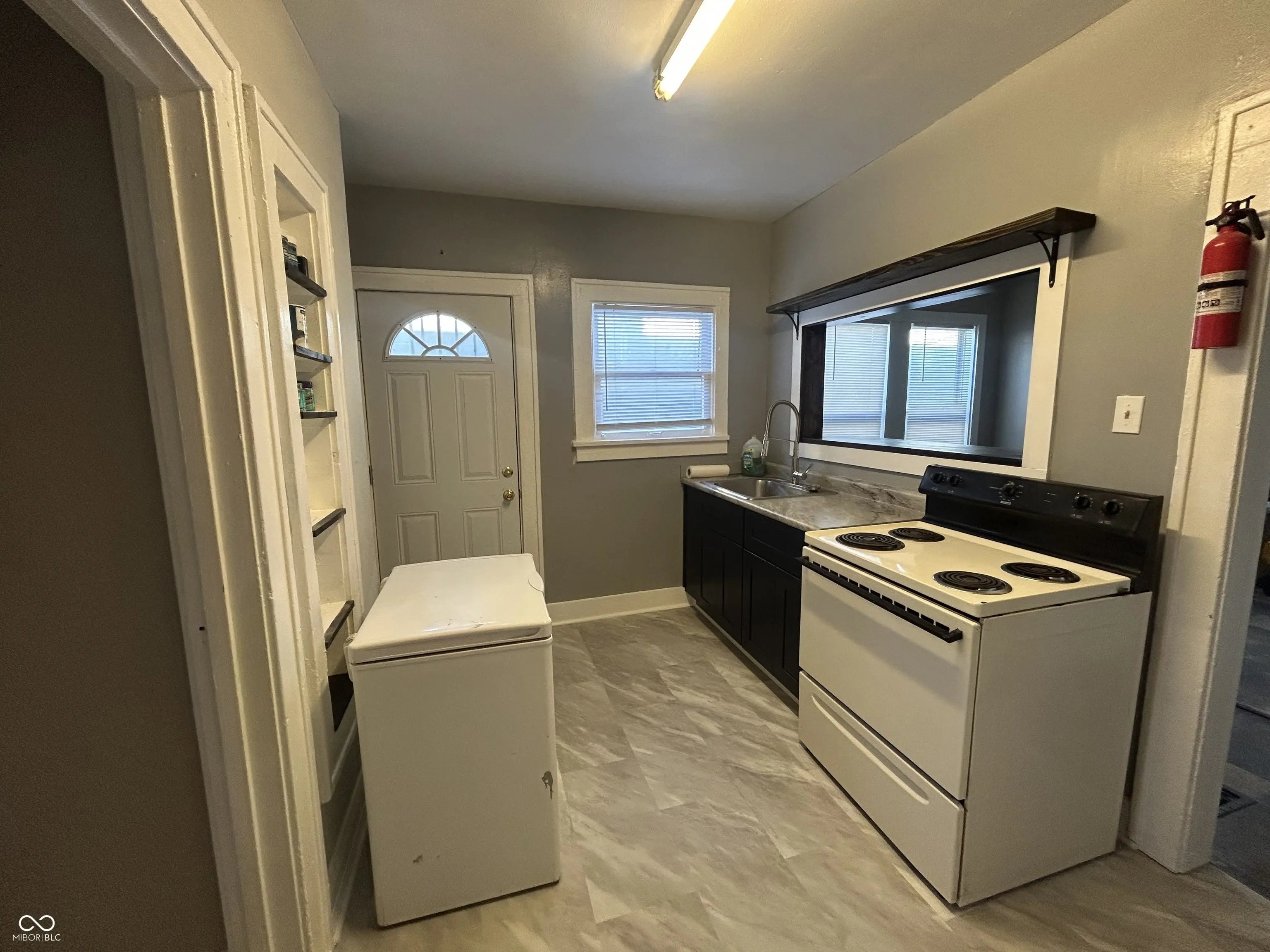 4214 E 10th Street MLS 22059029 No Subdivision photo 4