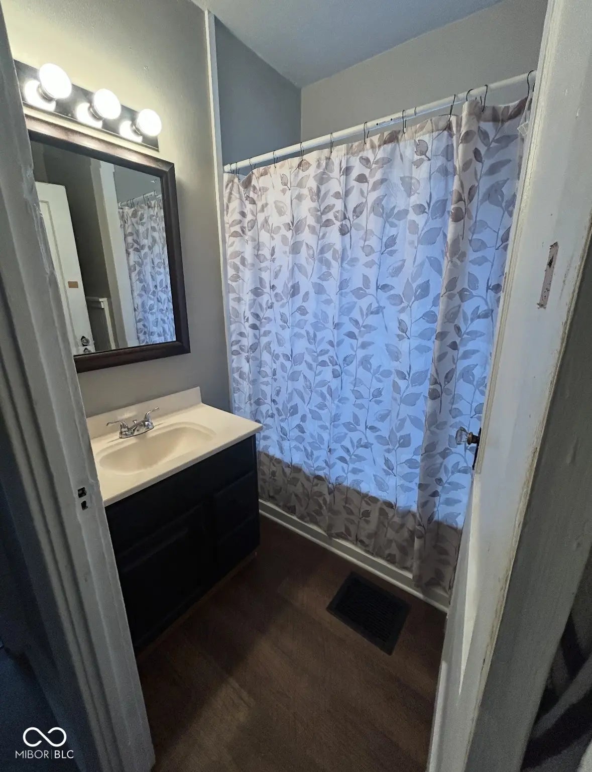 4214 E 10th Street MLS 22059029 No Subdivision photo 6