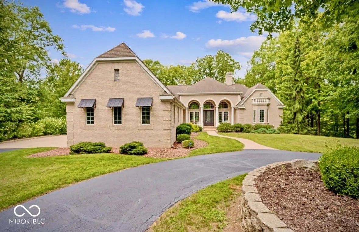 Photo of 887 N Harbour Point Drive Peru, IN 46970