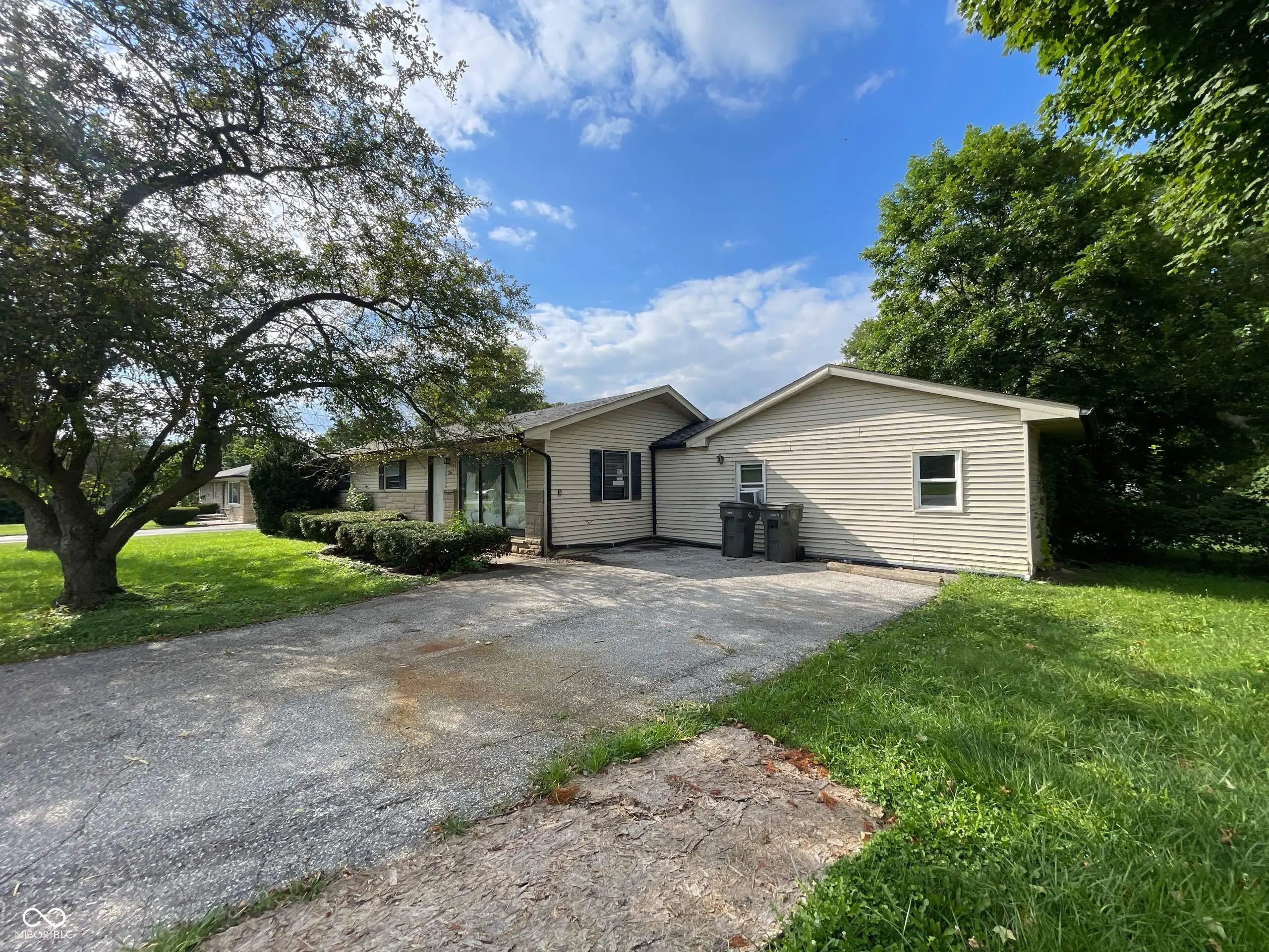 26 E Stop 13 Road, Indianapolis