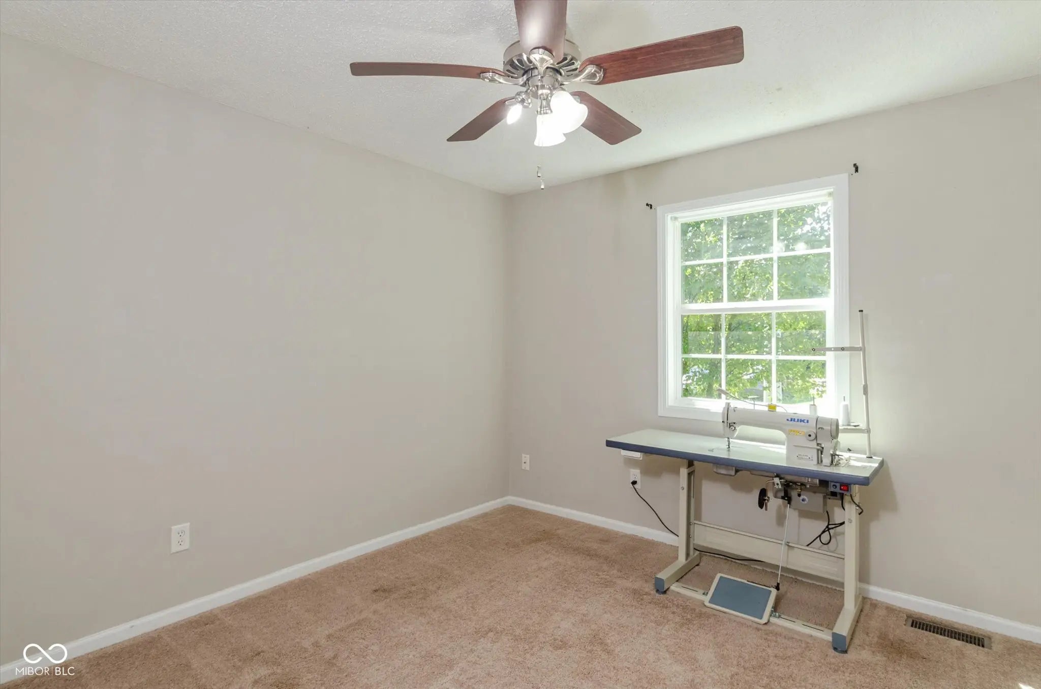8125 Railroad Road MLS 22059108 Hill Valley Estates photo 0
