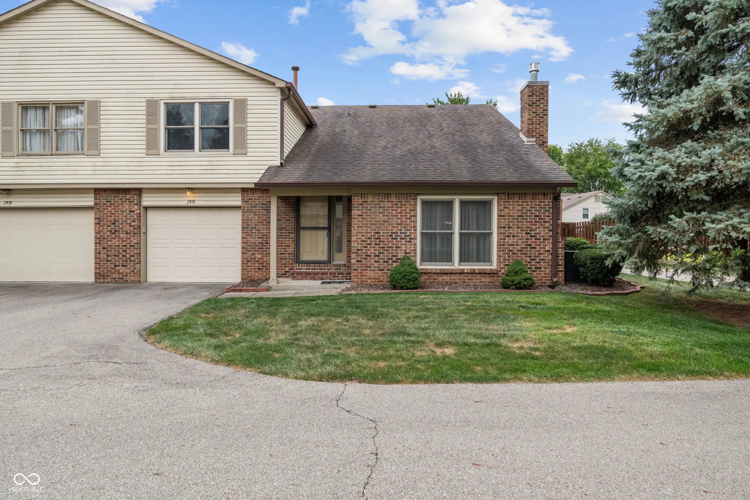 2416 N Willow Way, Indianapolis