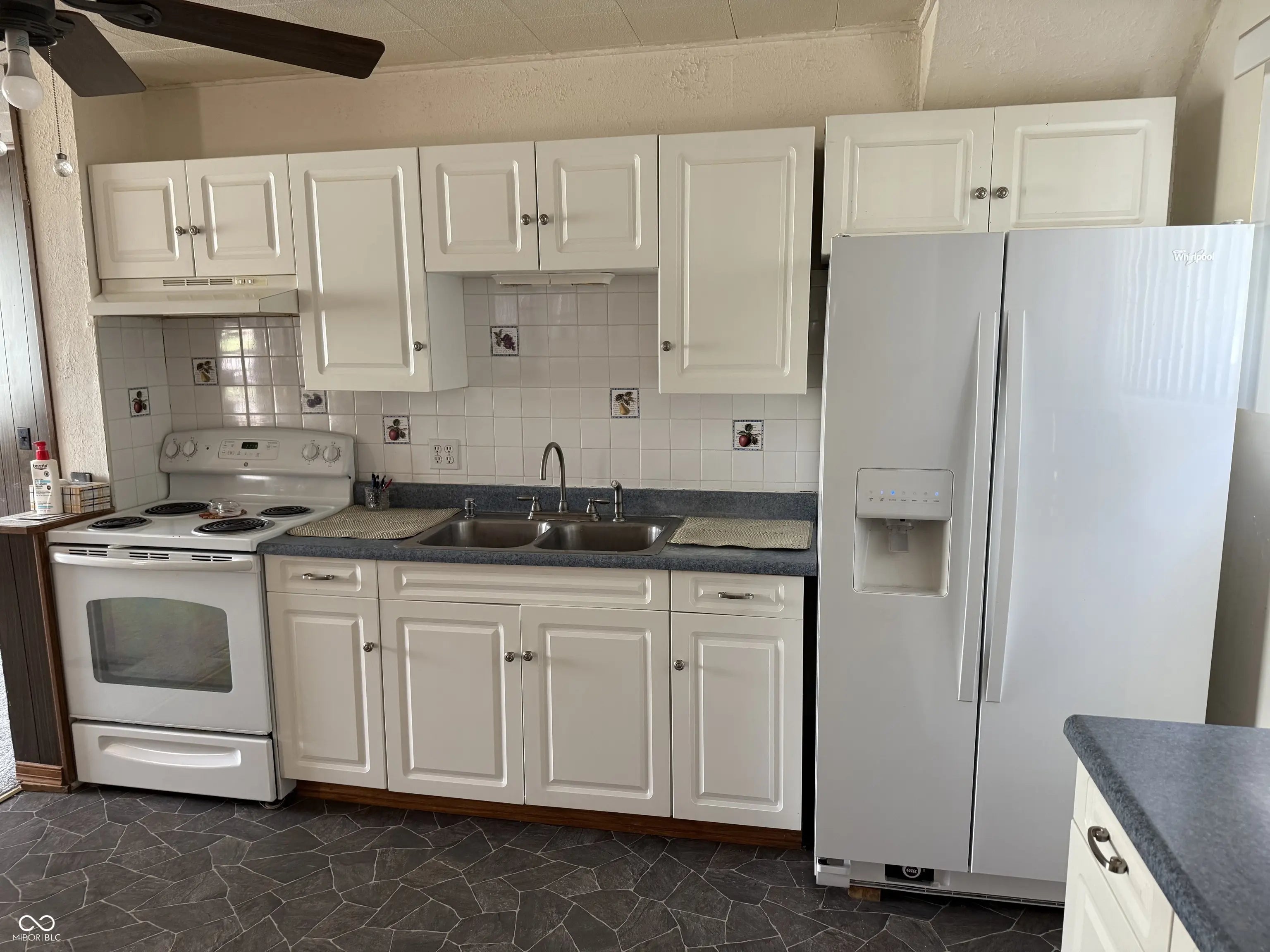 727 N A Street MLS 22059134 No Subdivision photo 6