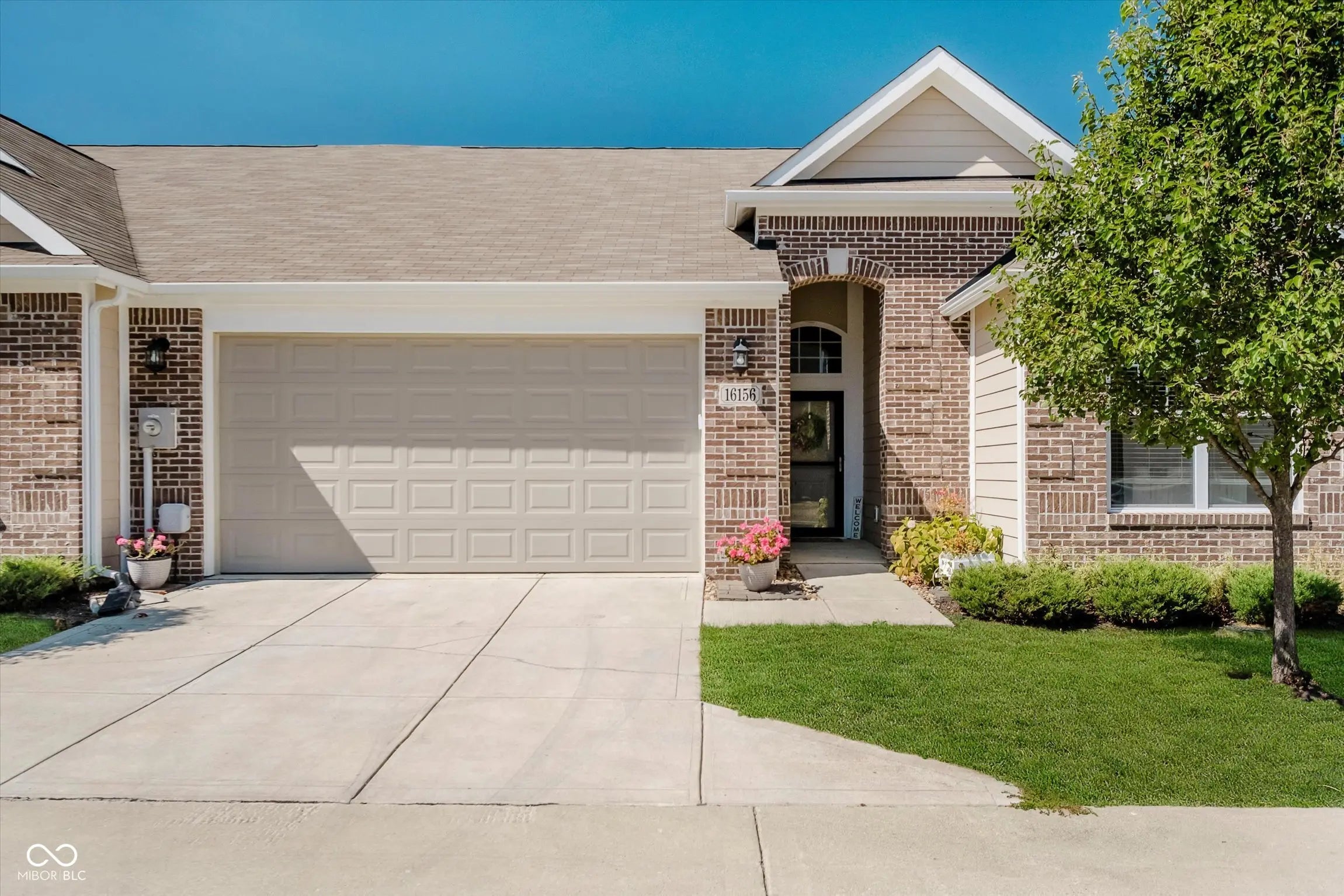 16156 Lakeville Crossing, Westfield