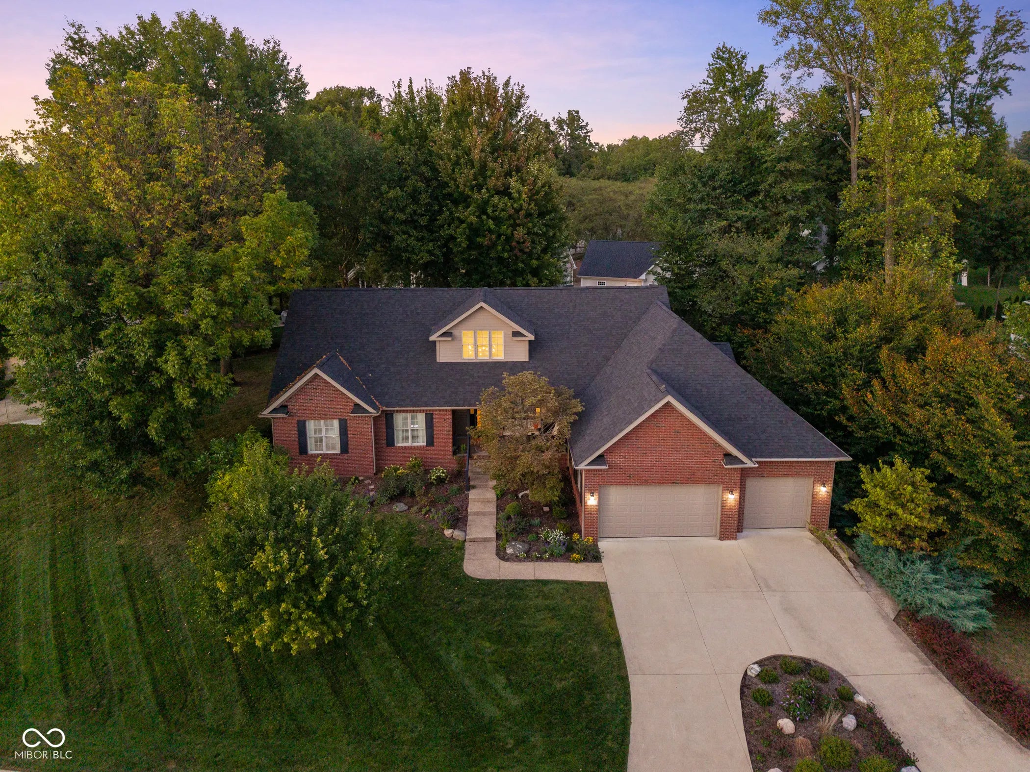 5665 Treeline Drive, Columbus