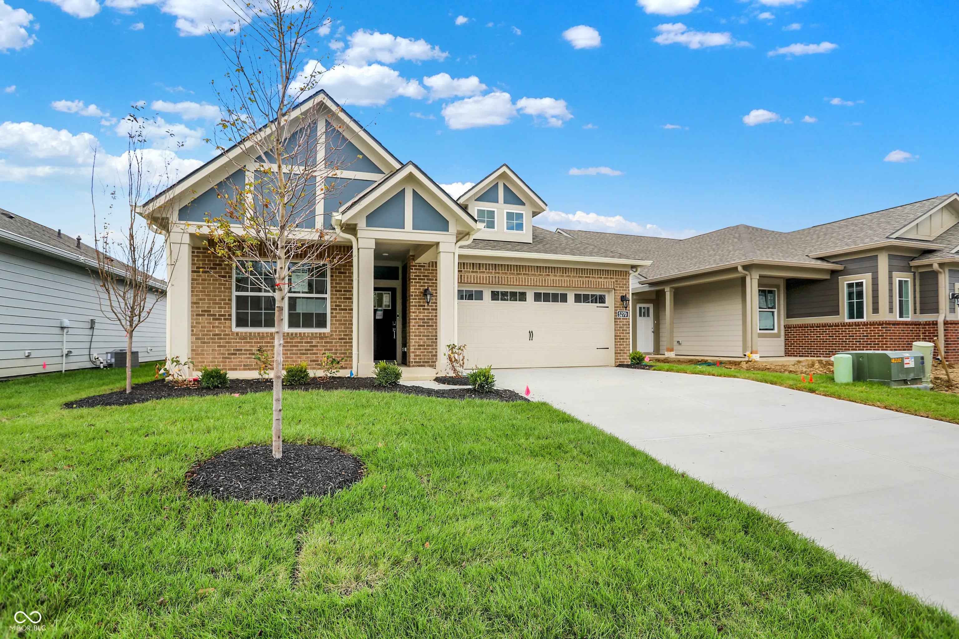 5270 Nettleton Way, Avon