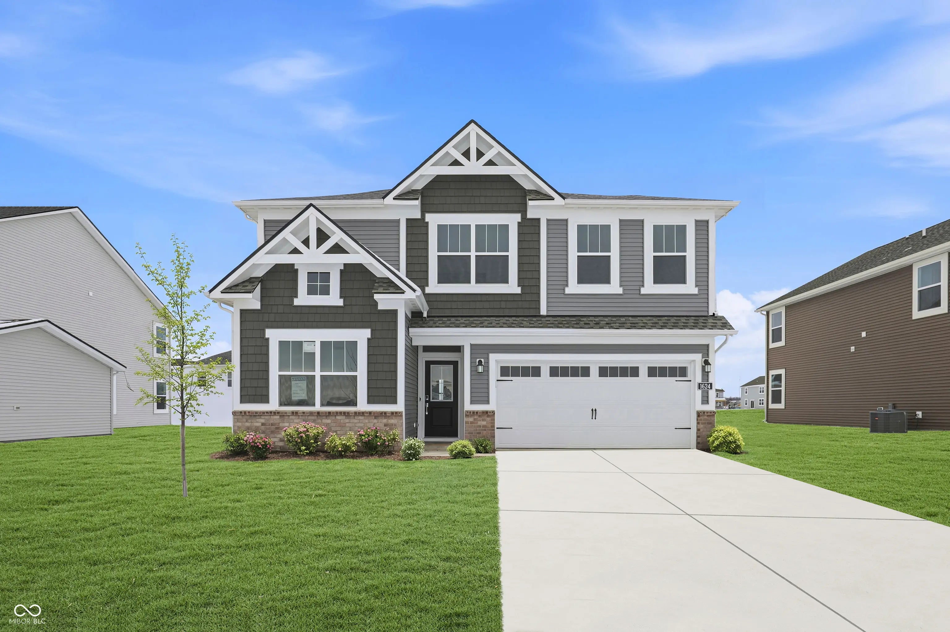 1624 Hemlock Circle, Greenfield