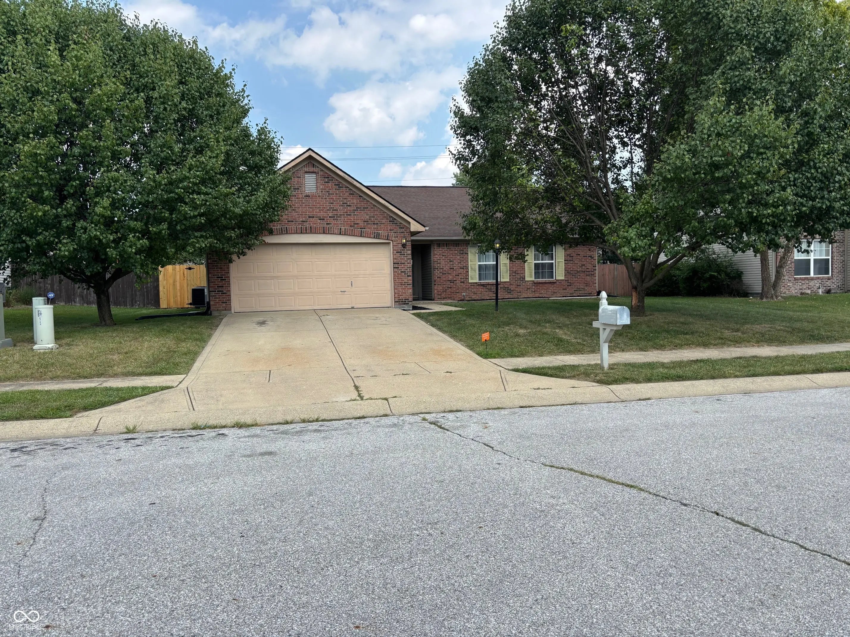 6722 Thistleridge Court, Indianapolis