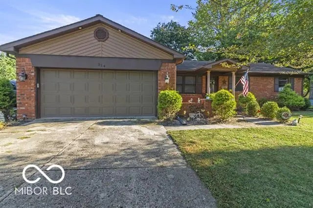 Photo of 214 Locust Drive Gas City, IN 46933