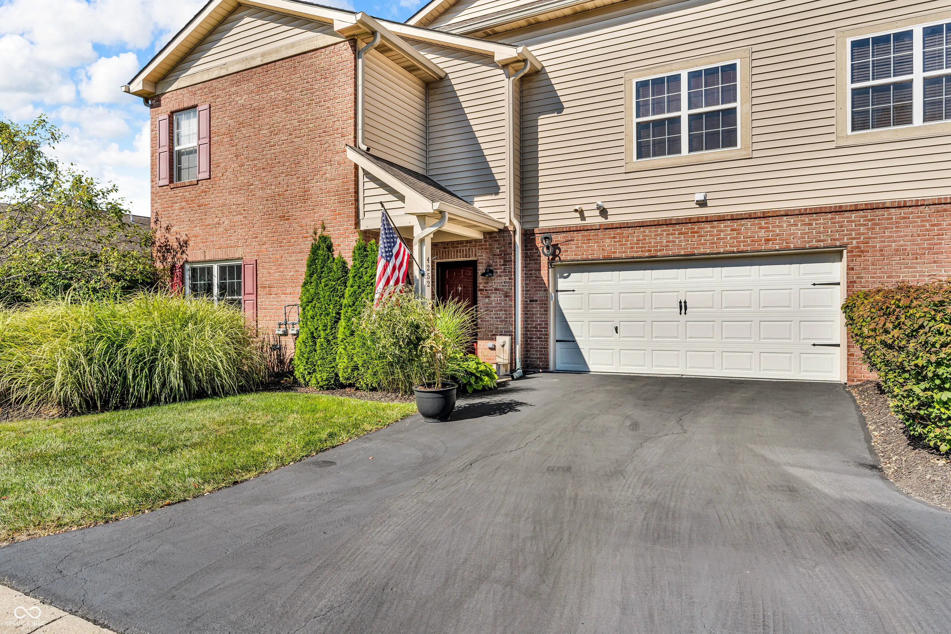 4252 Washington Boulevard, Plainfield