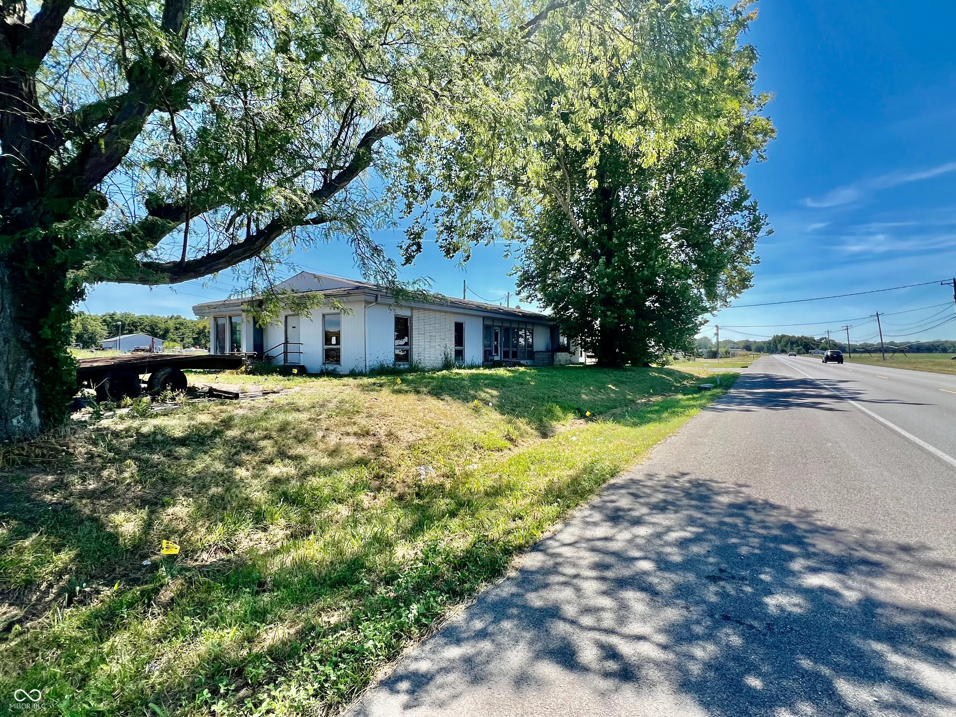 Photo of 2561 N Indianapolis Road Columbus, IN 47201