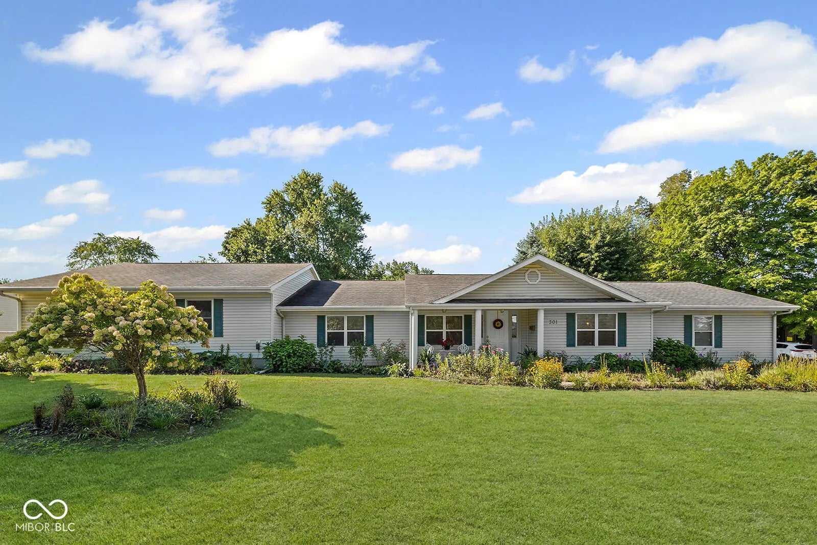 301 E Sycamore Street, Attica