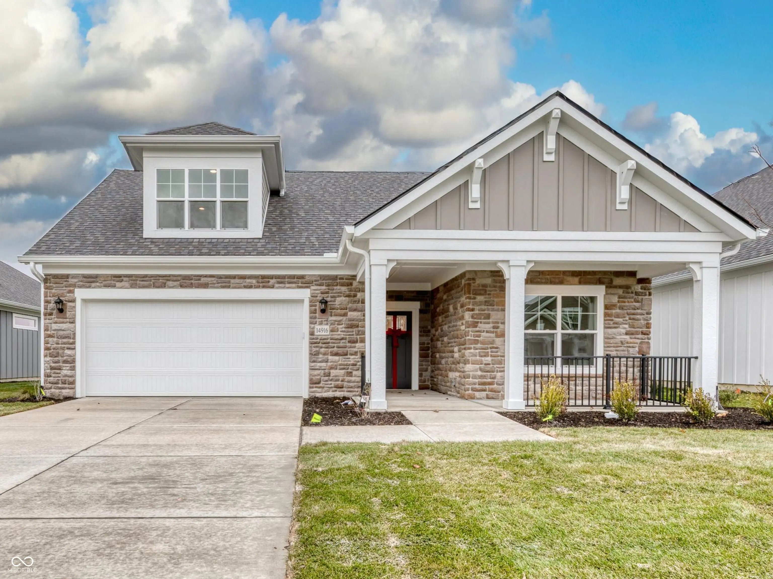 Photo of 14916 Higgins Drive Westfield, IN 46074