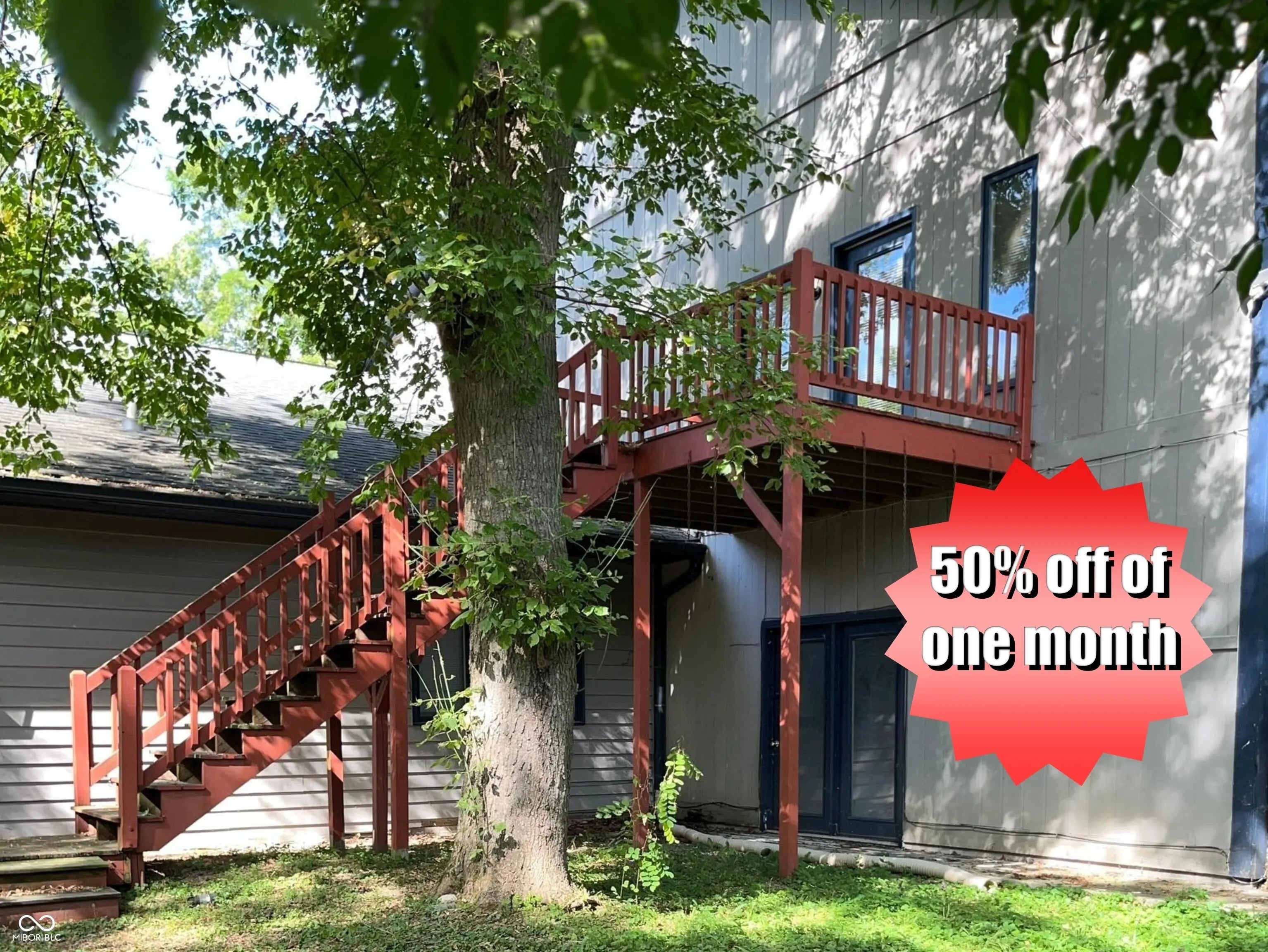 945 Unit B Fox Hill Drive, Indianapolis