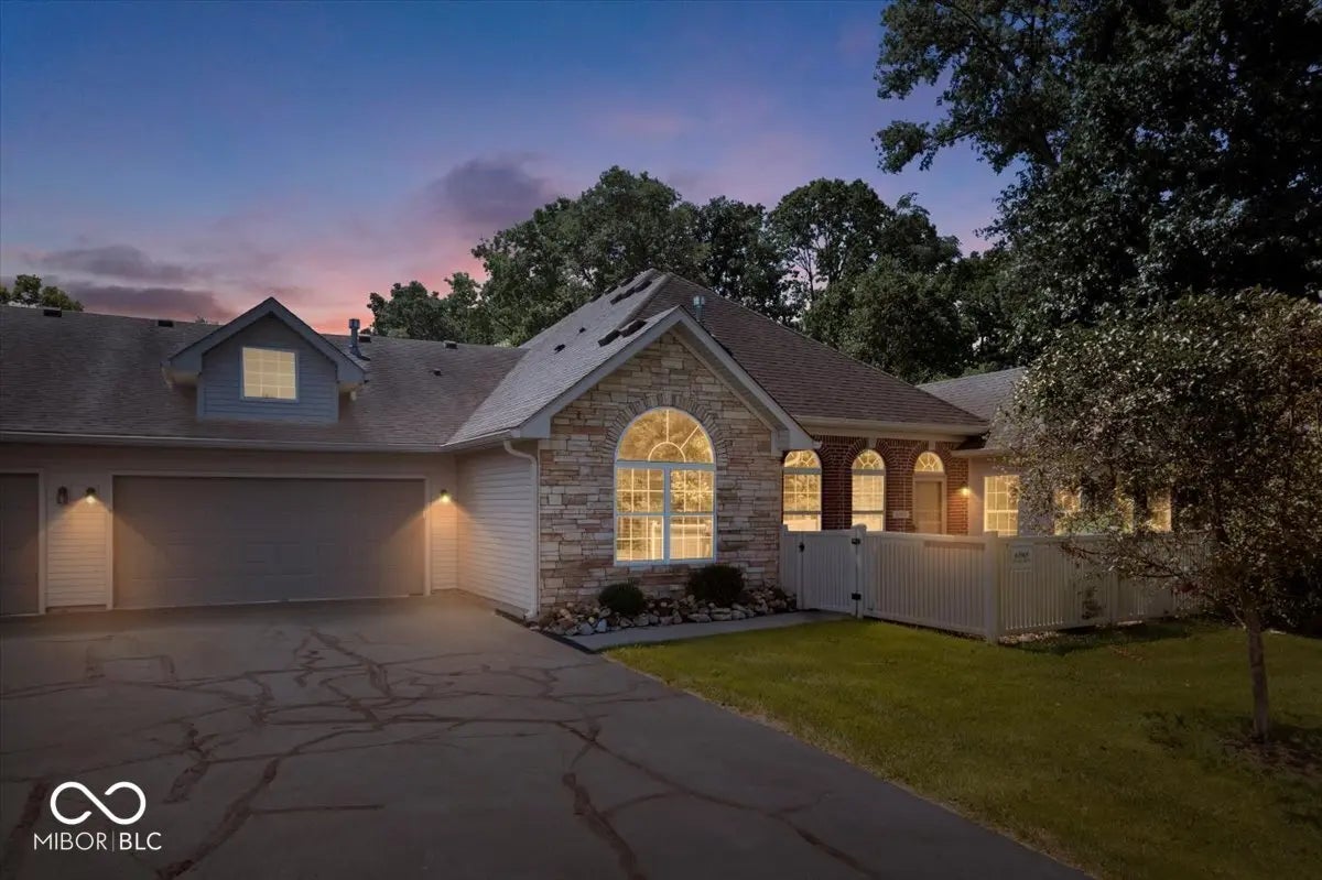 6585 Quail Run, Fishers