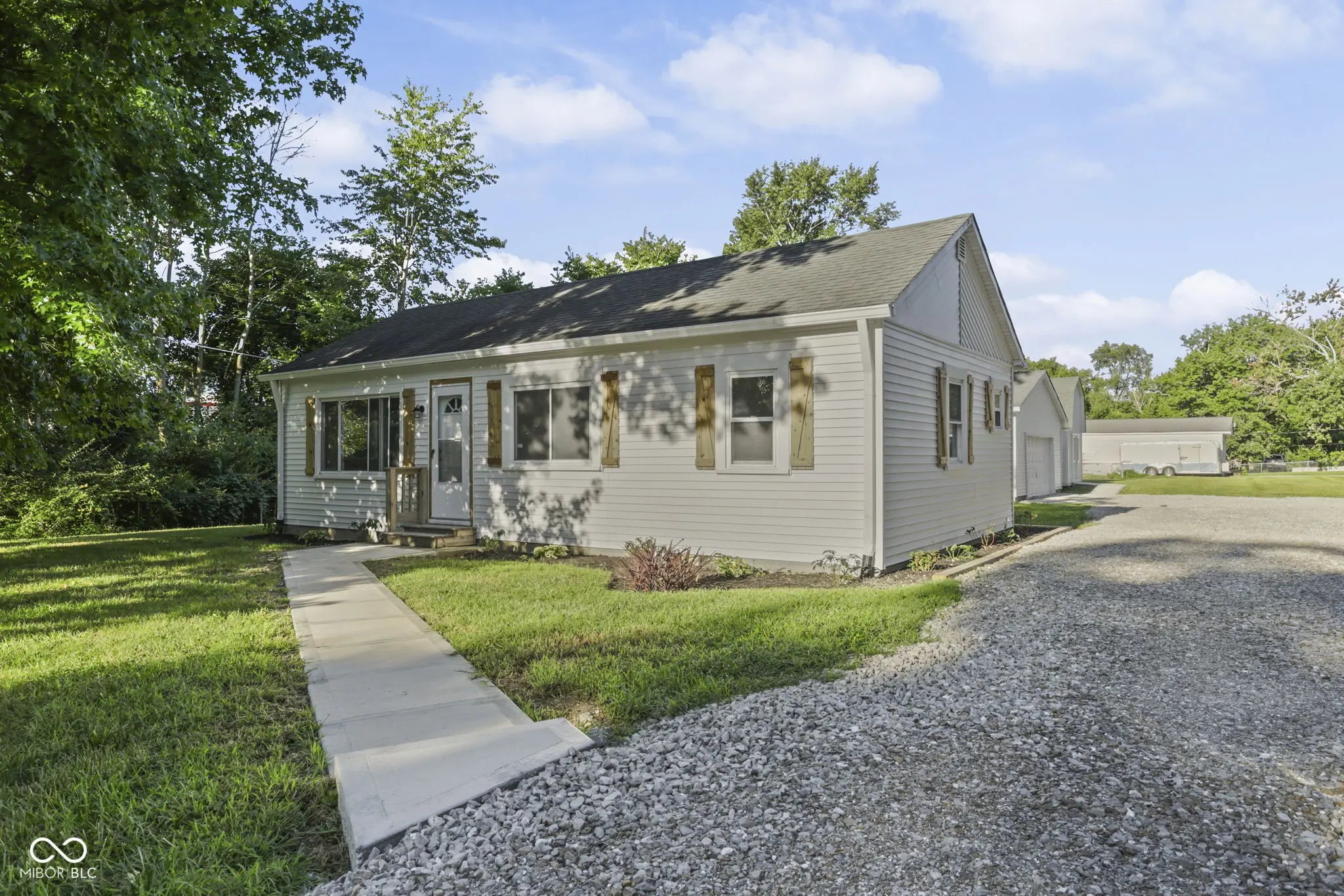 46 N 200 W, Greenfield